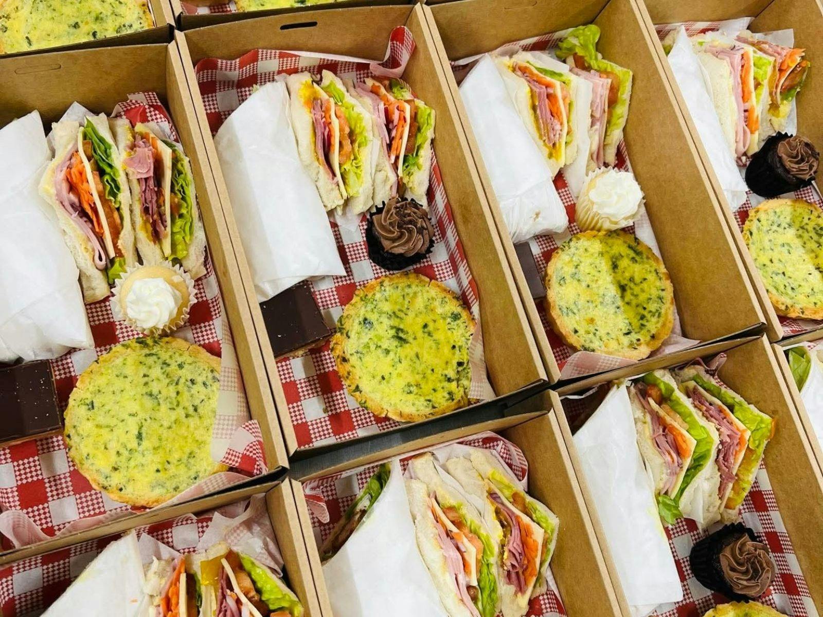 Catering / individual lunch boxes