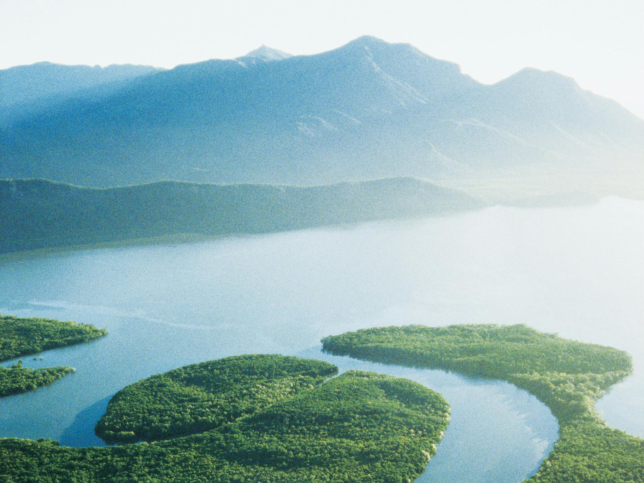 Fishing on Hinchinbrook Island Fishing on Hinchinbrook Island