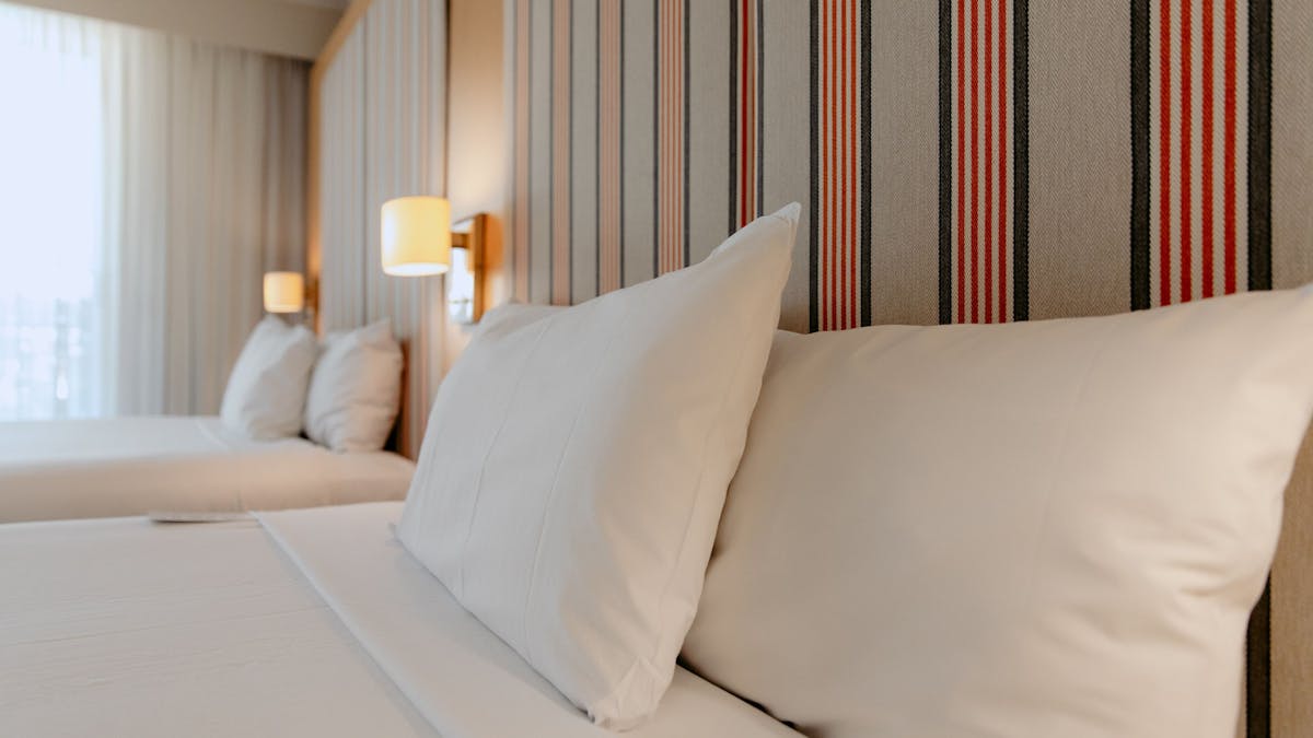 Twin Bedding at Mercure Gold Coast Resort