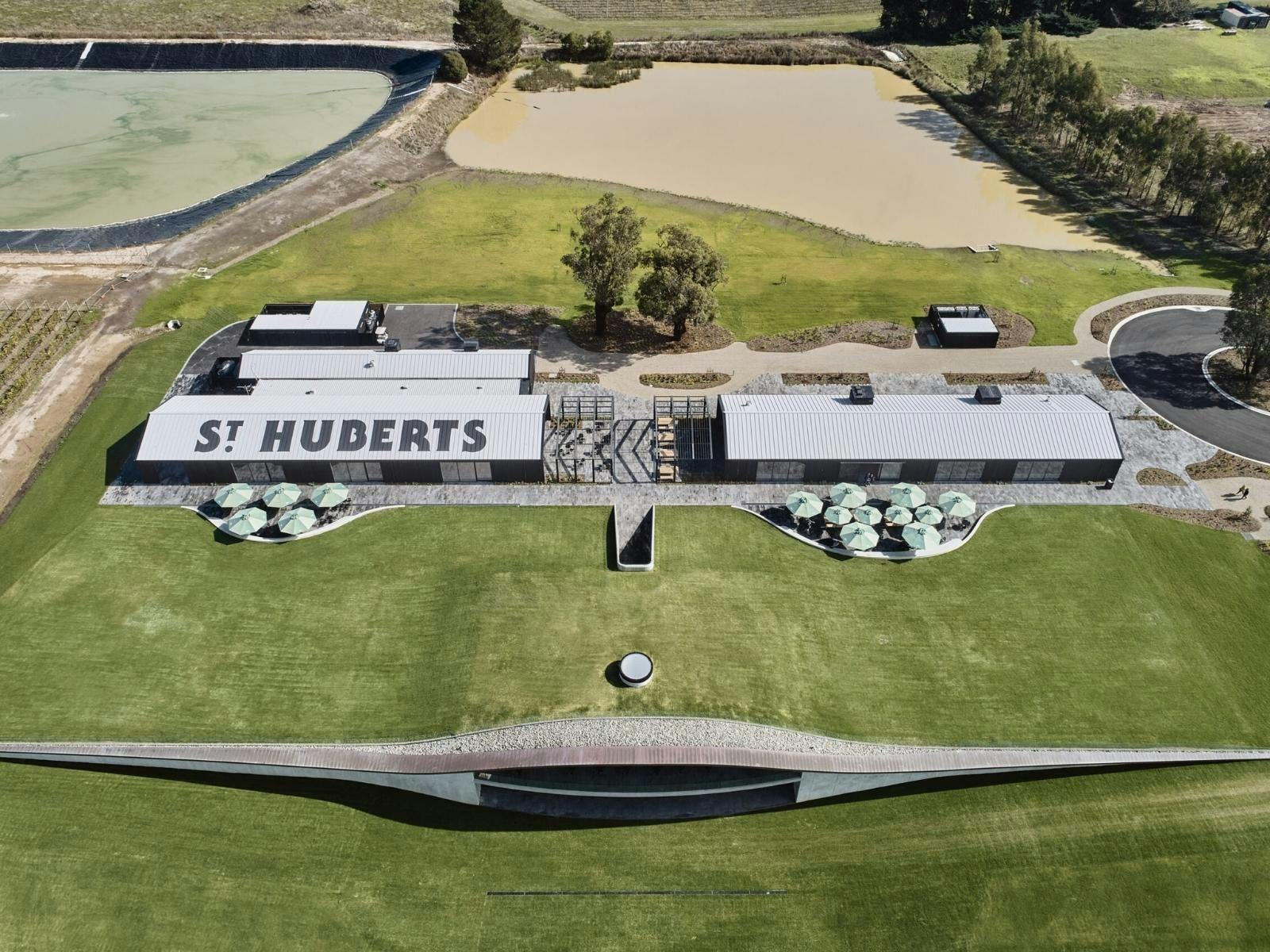 Helicopter wine tour from Melbourne to Hubert Estate in the Yarra Valley