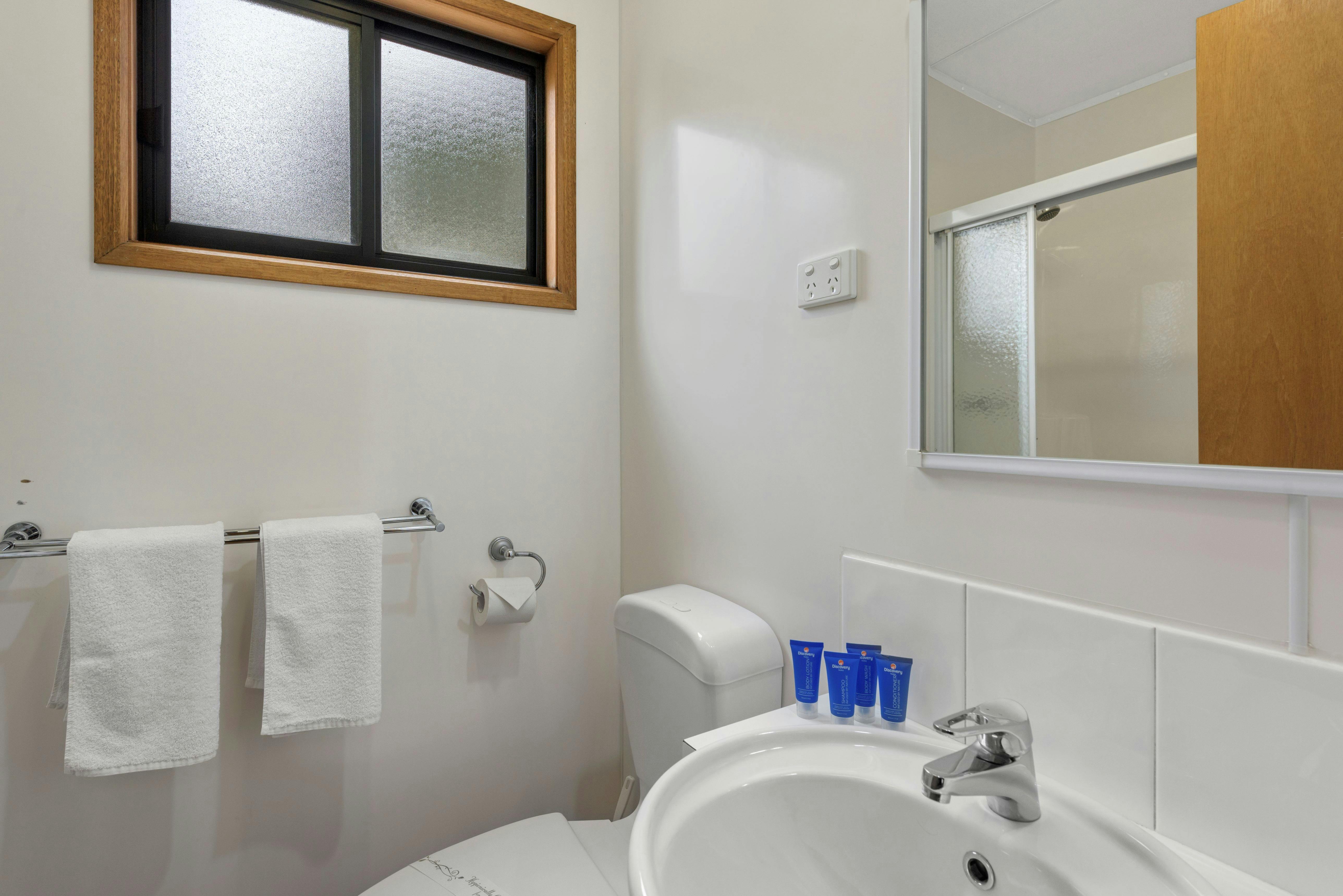 Standard Two Bedroom Cabin - Sleeps 5