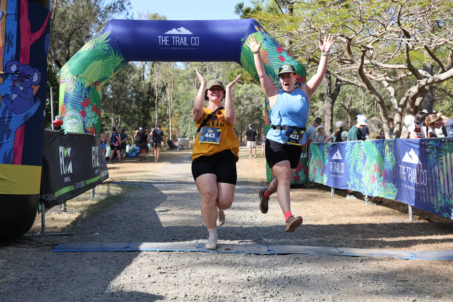 2 happy trail runners