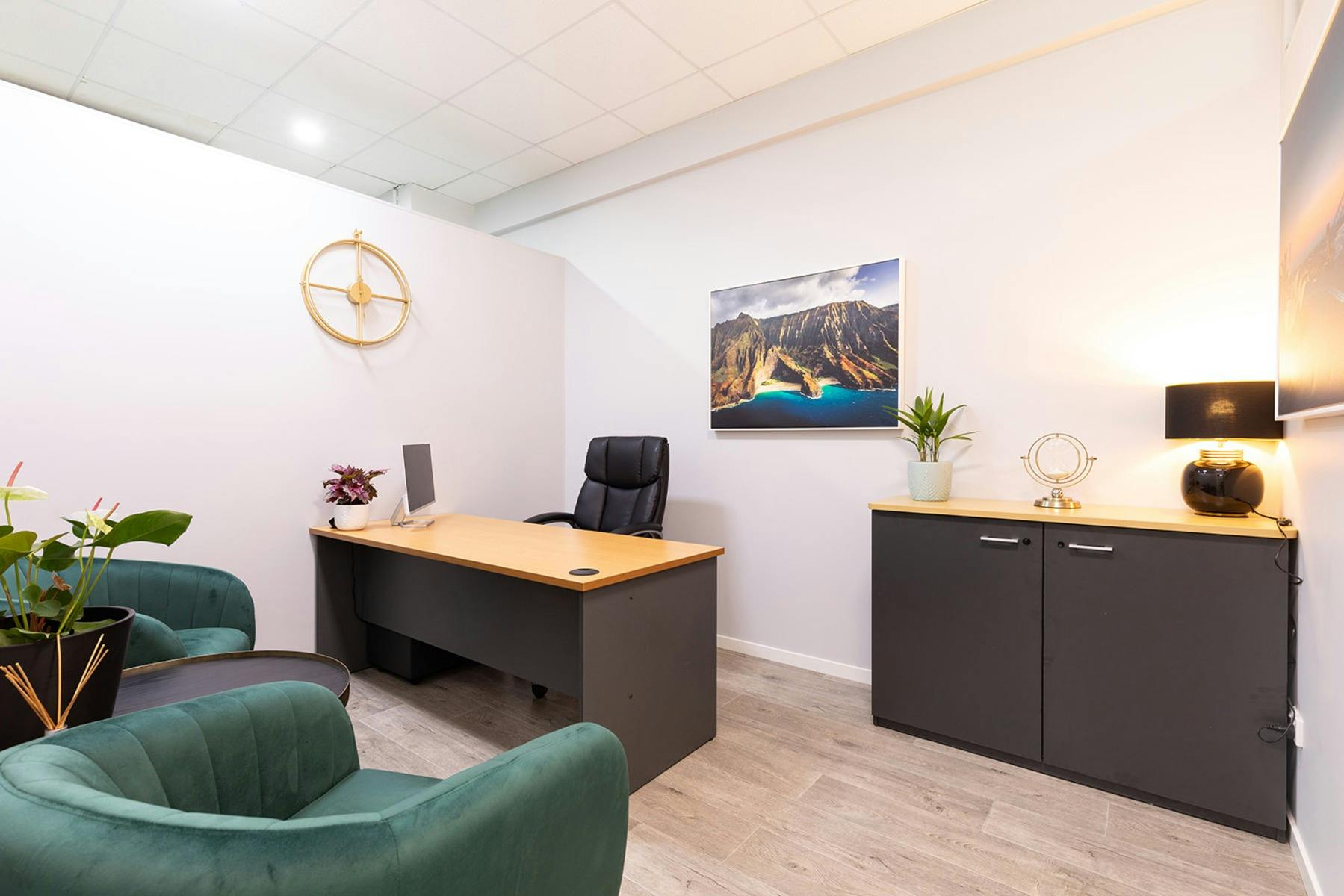 Agnes Cowork