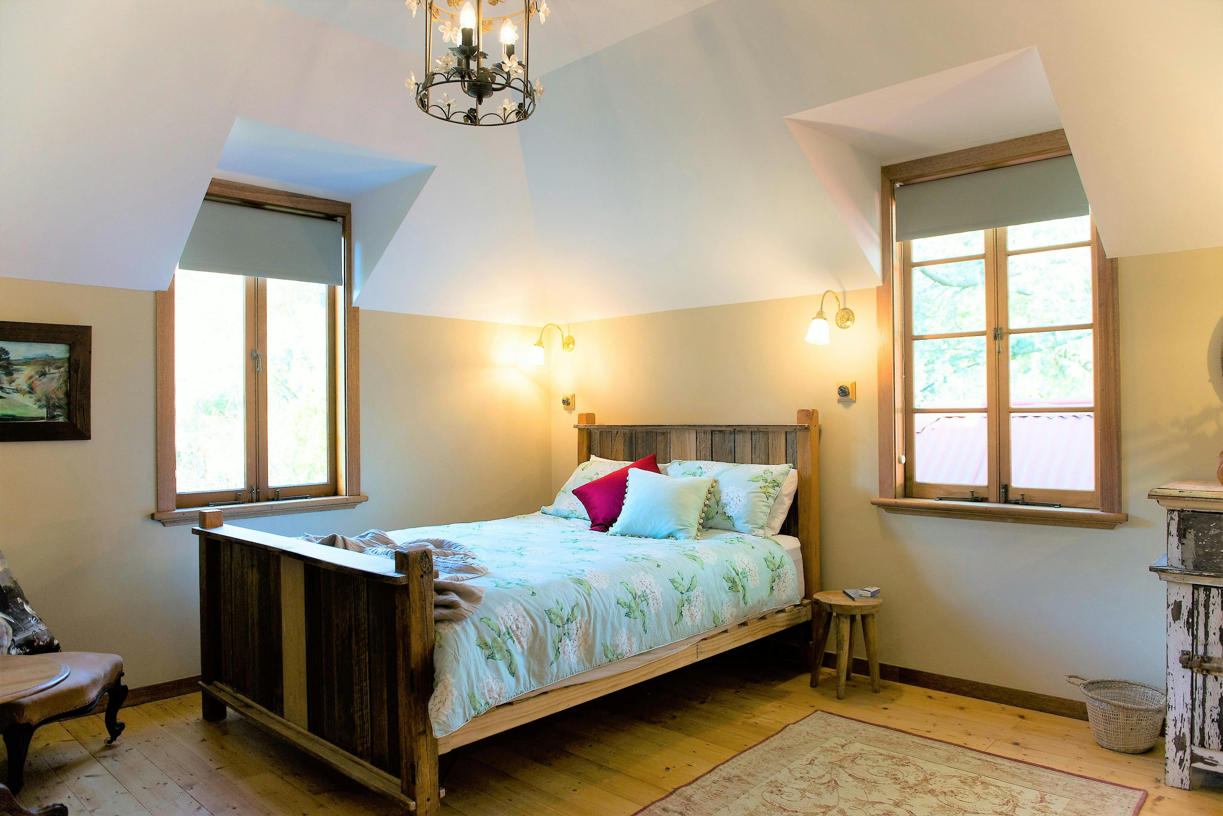Adelaide Hills Camellia Cottage
