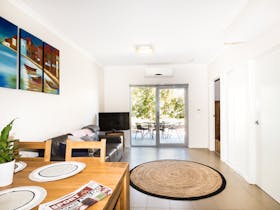 Airport Apartments by Vetroblu, Redcliffe, Western Australia