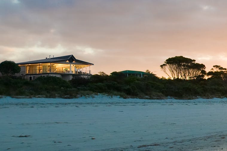 Island Beach Lodge, HOUSE Island Beach, SA Tourism