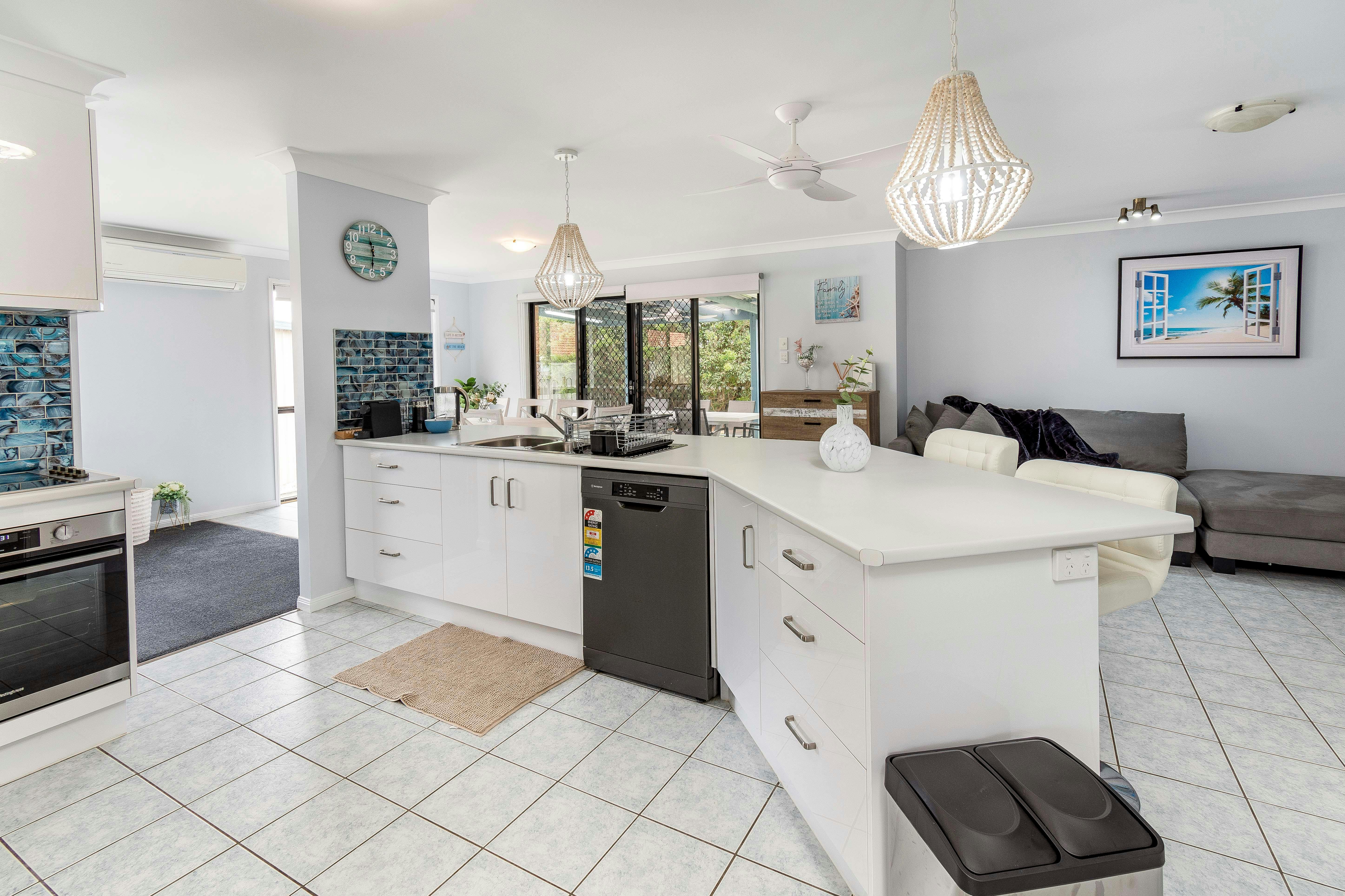 Family Holiday Home At Sandstone Point