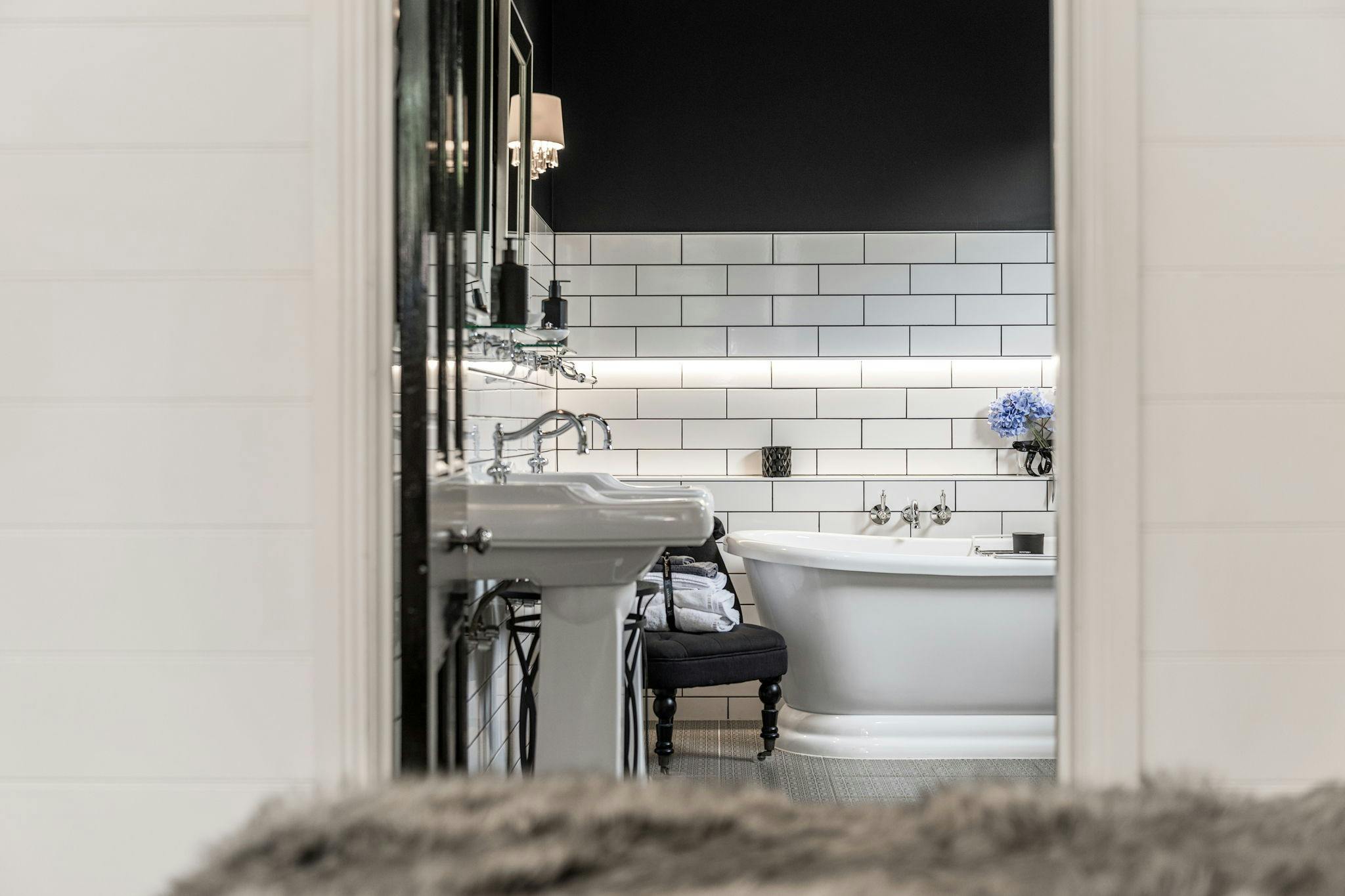 luxury master bathroom