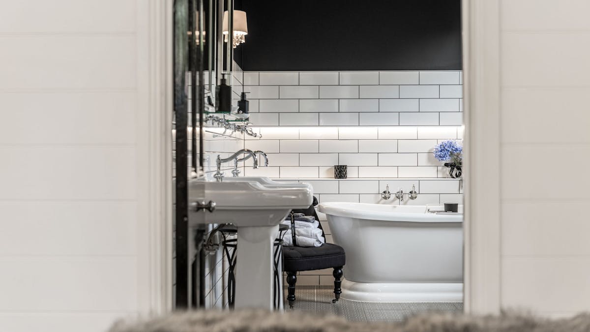 luxury master bathroom