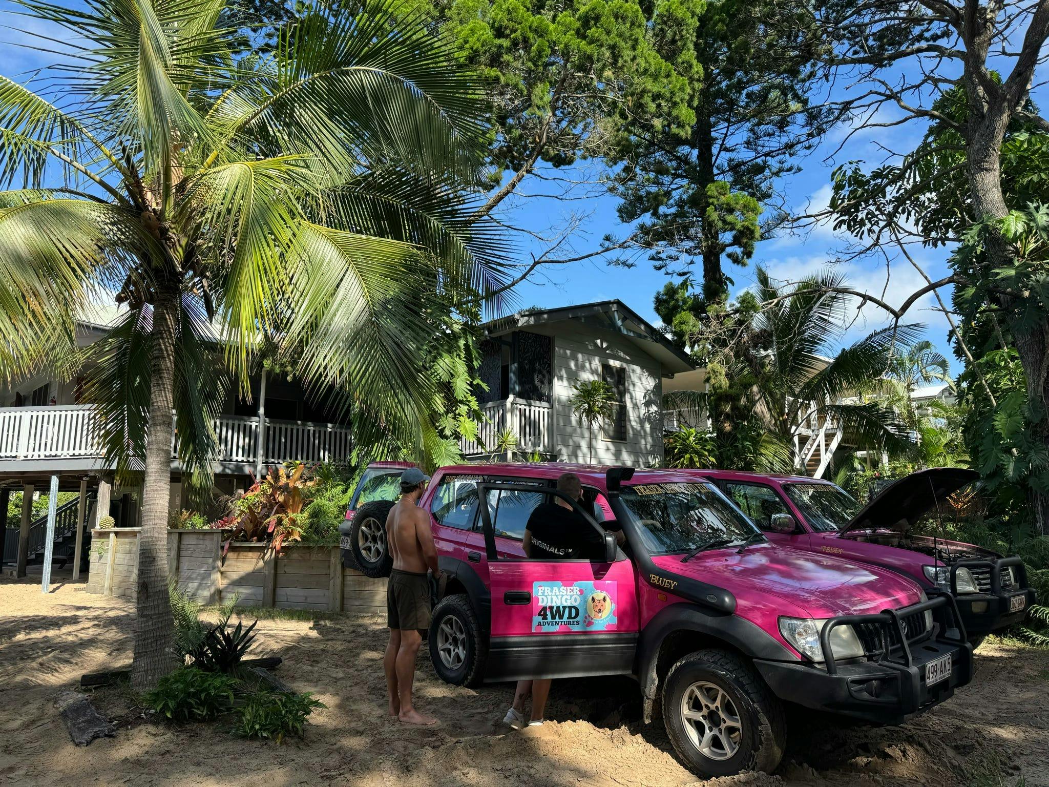 3 Day PINK 4WD Tag Along Guided Tour / K'gari - Fraser Island