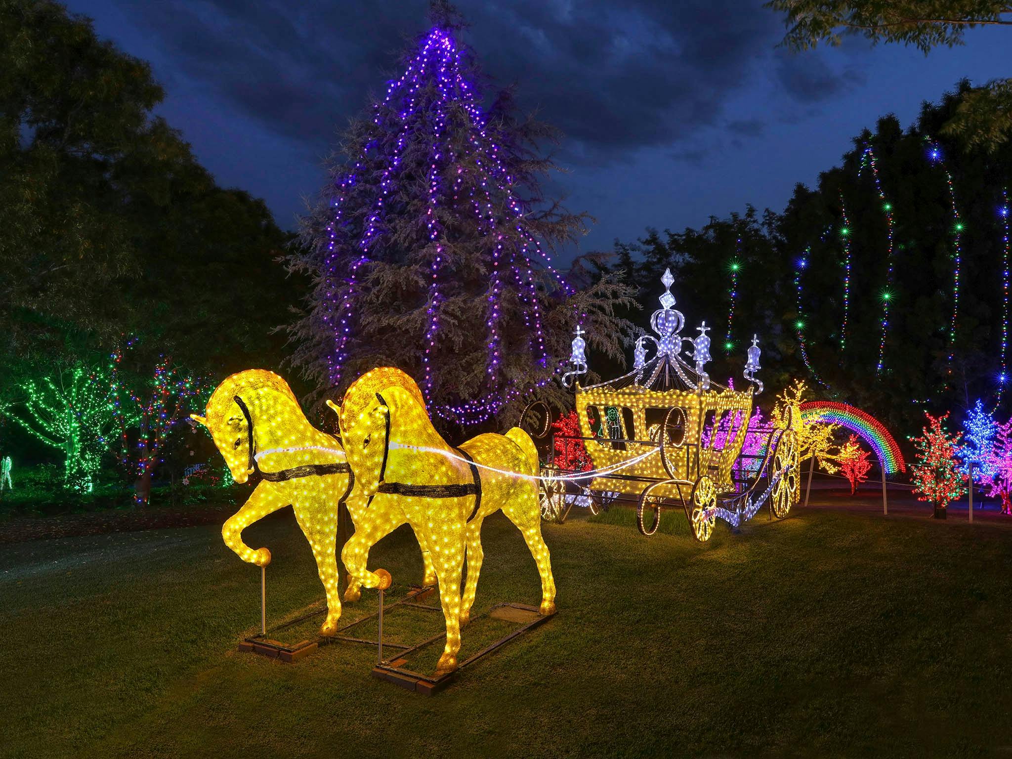 Christmas Lights Spectacular at Hunter Valley Gardens NSW Holidays