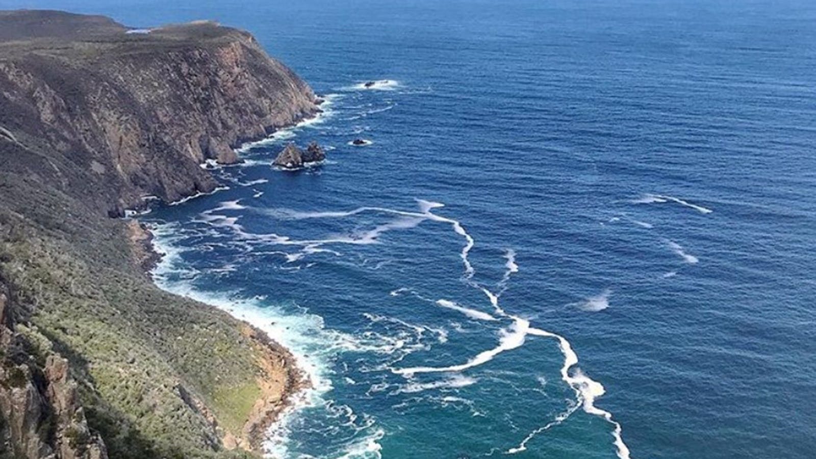 Views out to Cape Raoul