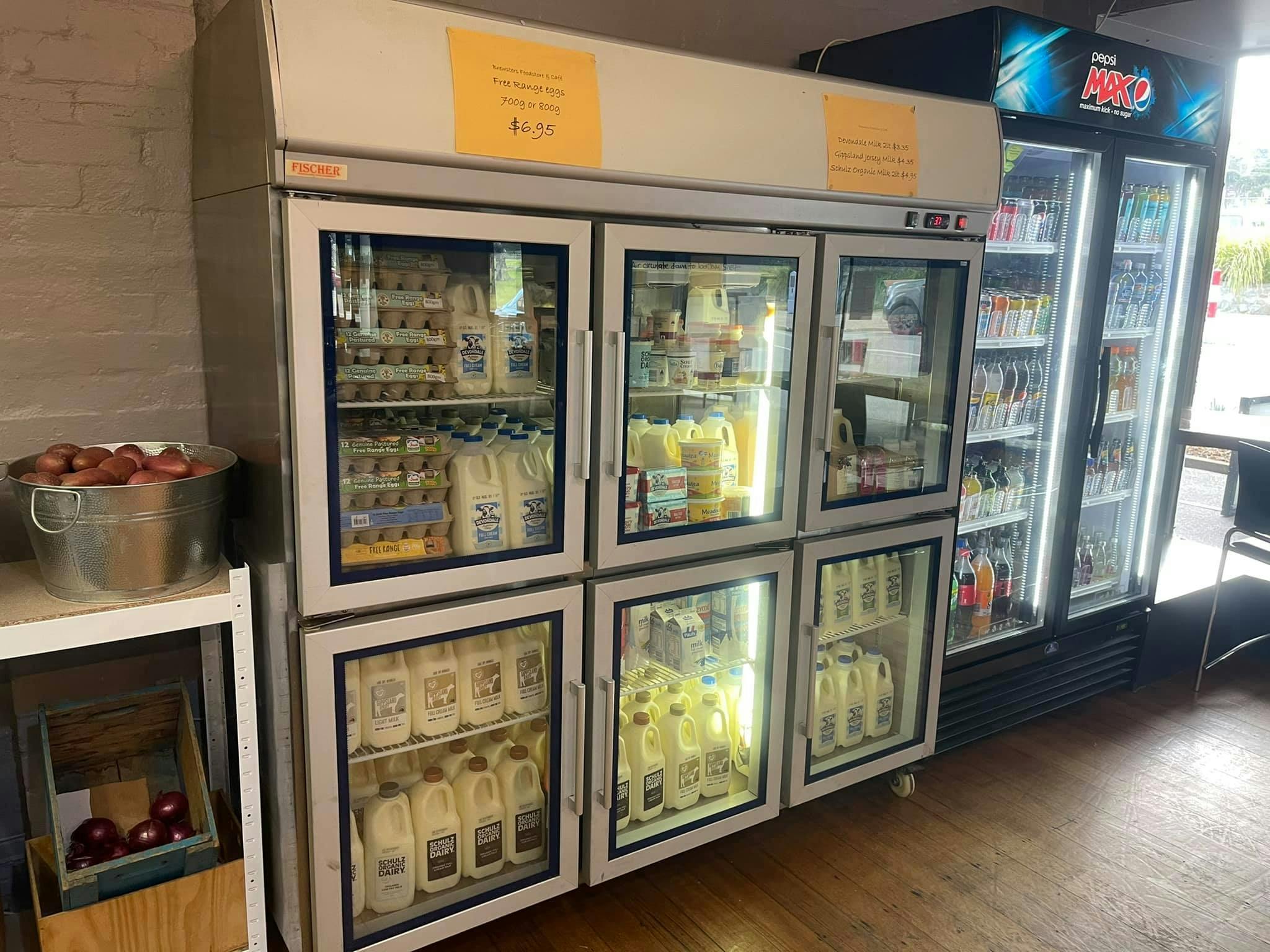 Brewsters Food Store and Cafe