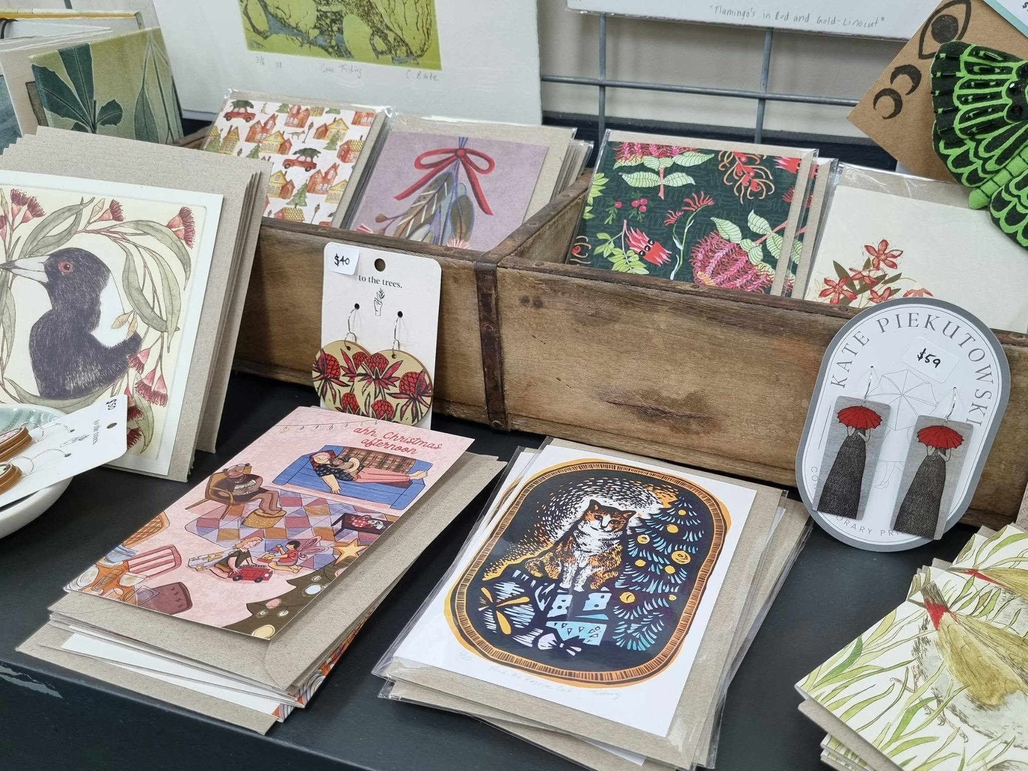 Evening Shopping at Unique State: Christmas!