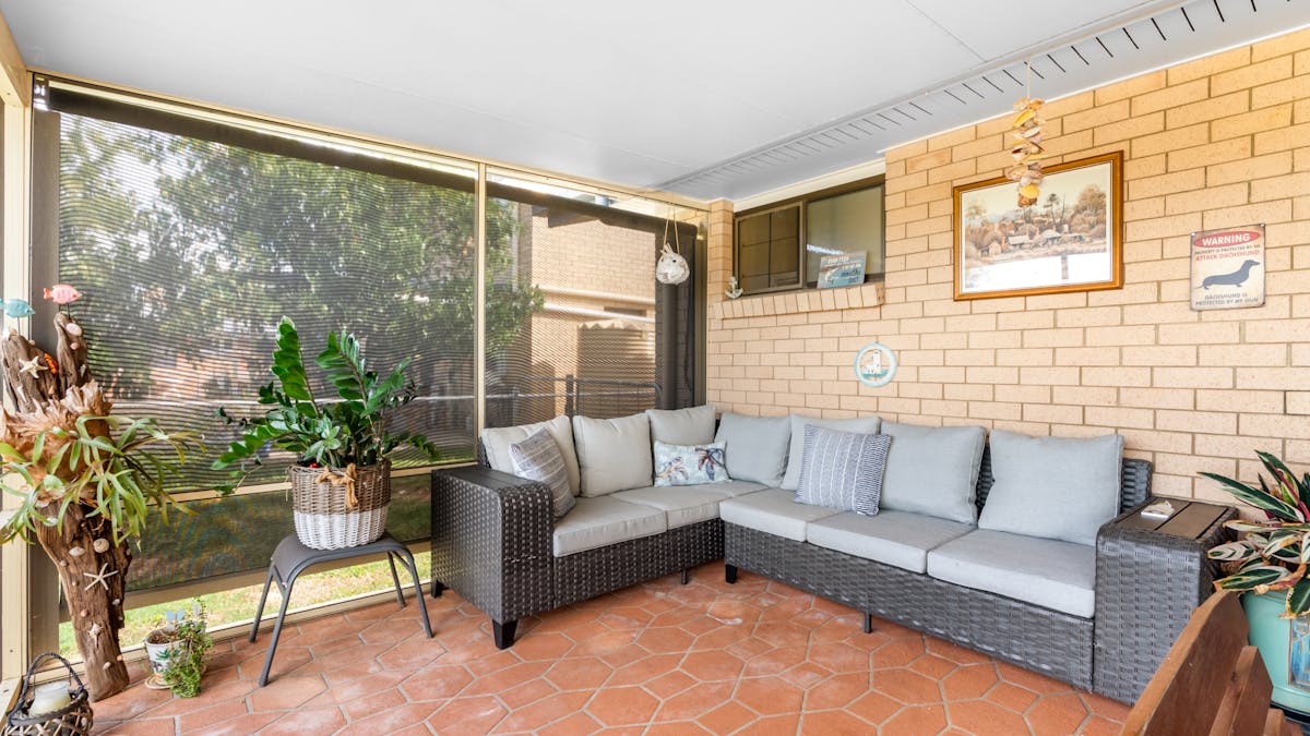 Outdoor lounge
