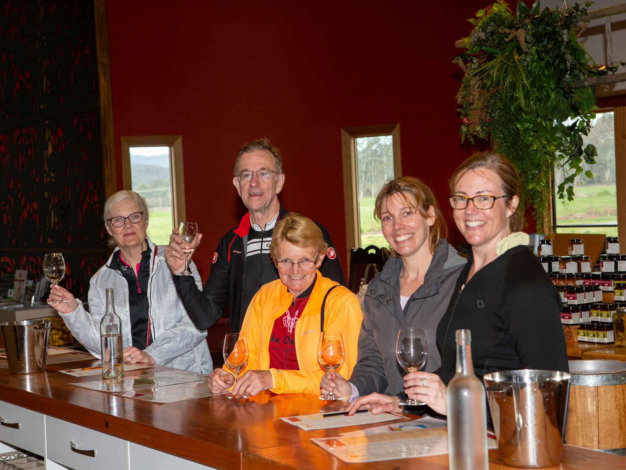 5 guests toasting the wine at one of the many cellar doors