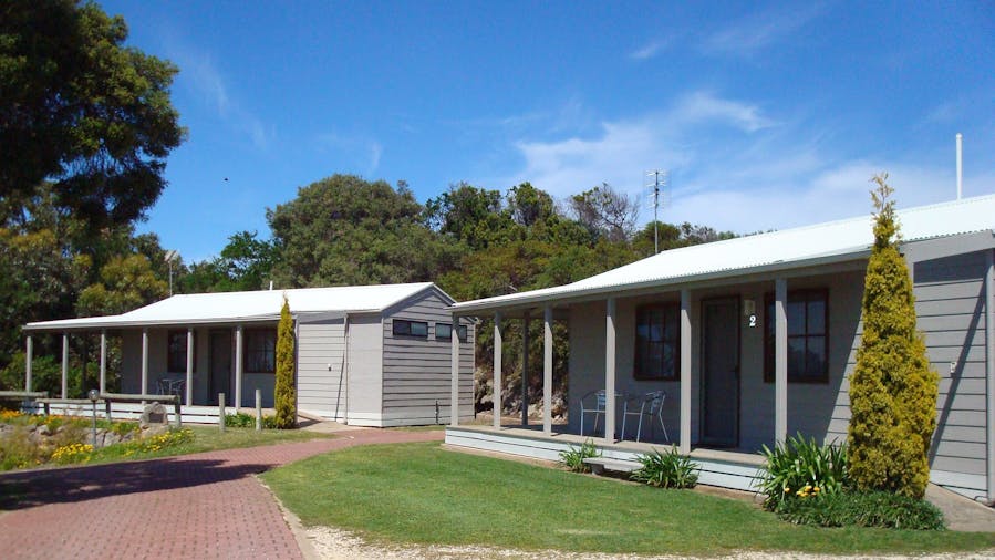 STUDIO CABIN