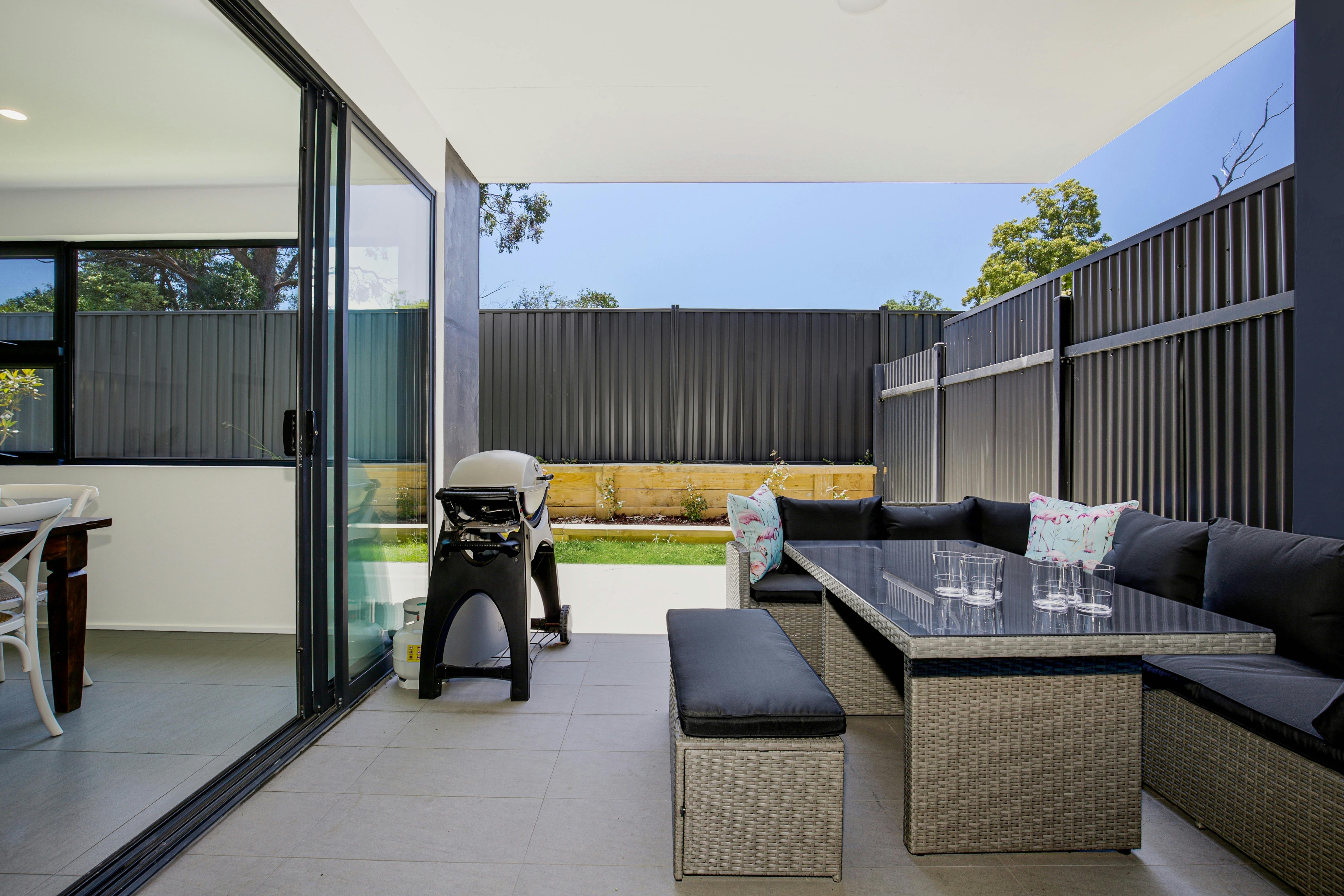 Outdoor Lounge & Grill