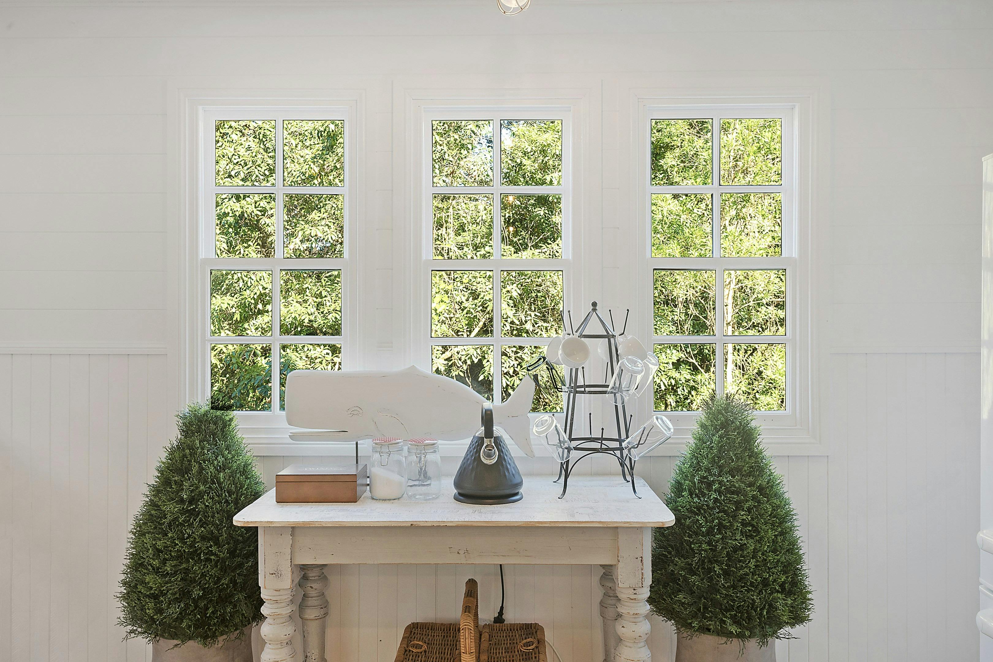 Nespresso Coffee & Twinings Tea Station