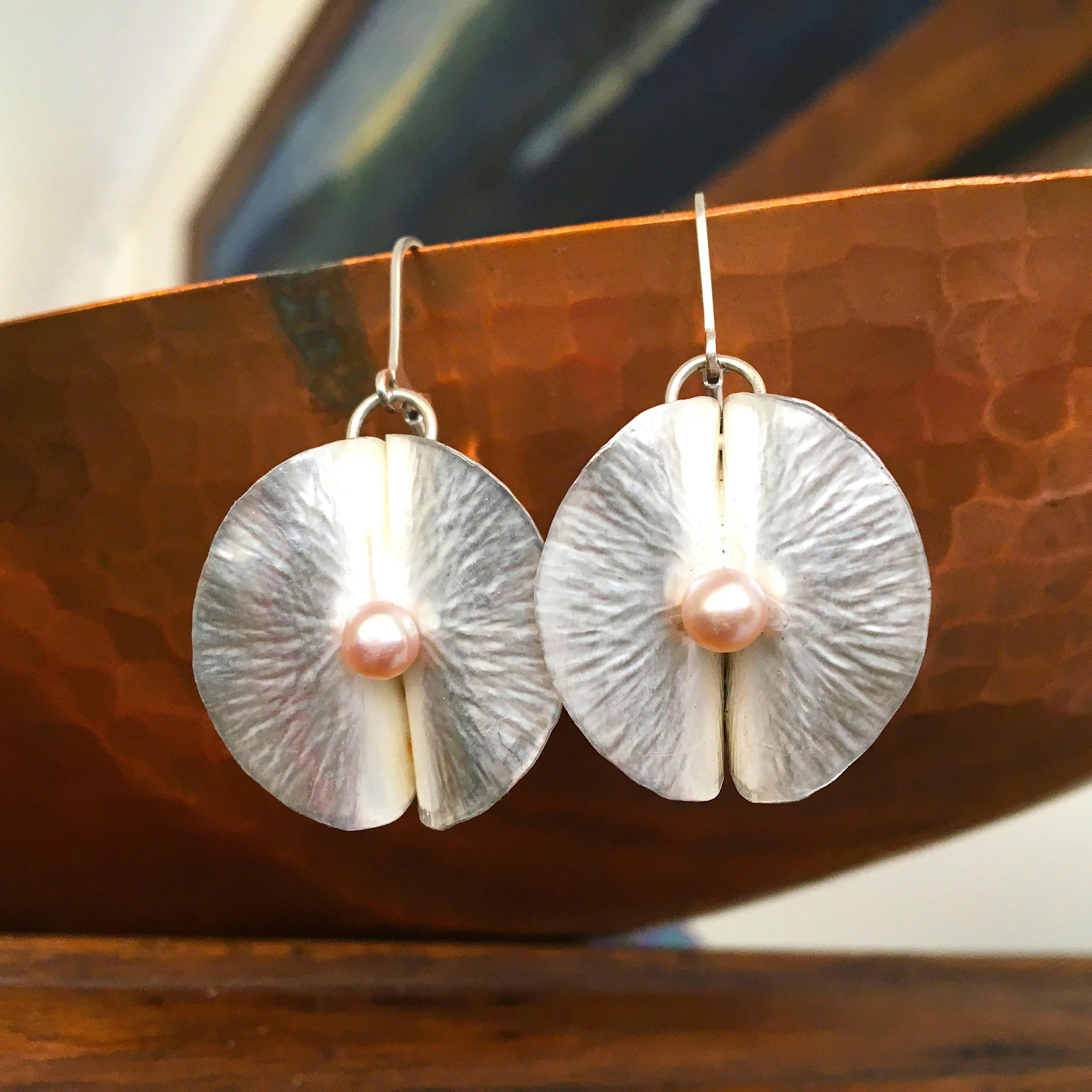 Sterling-silver earrings with freshwater pearl