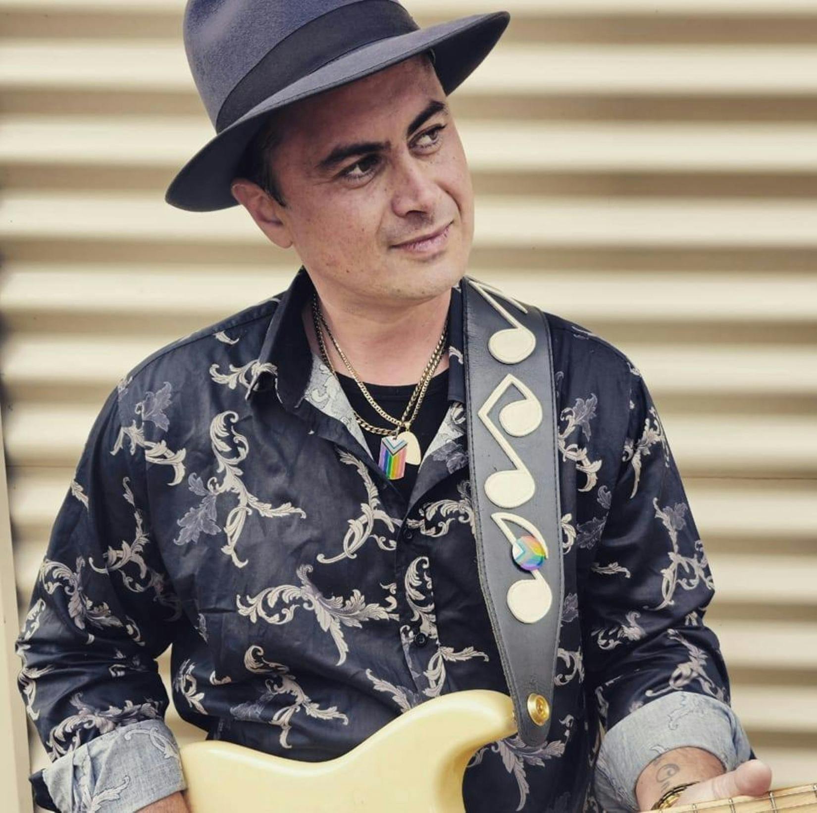 Music Artist - Amos Morris