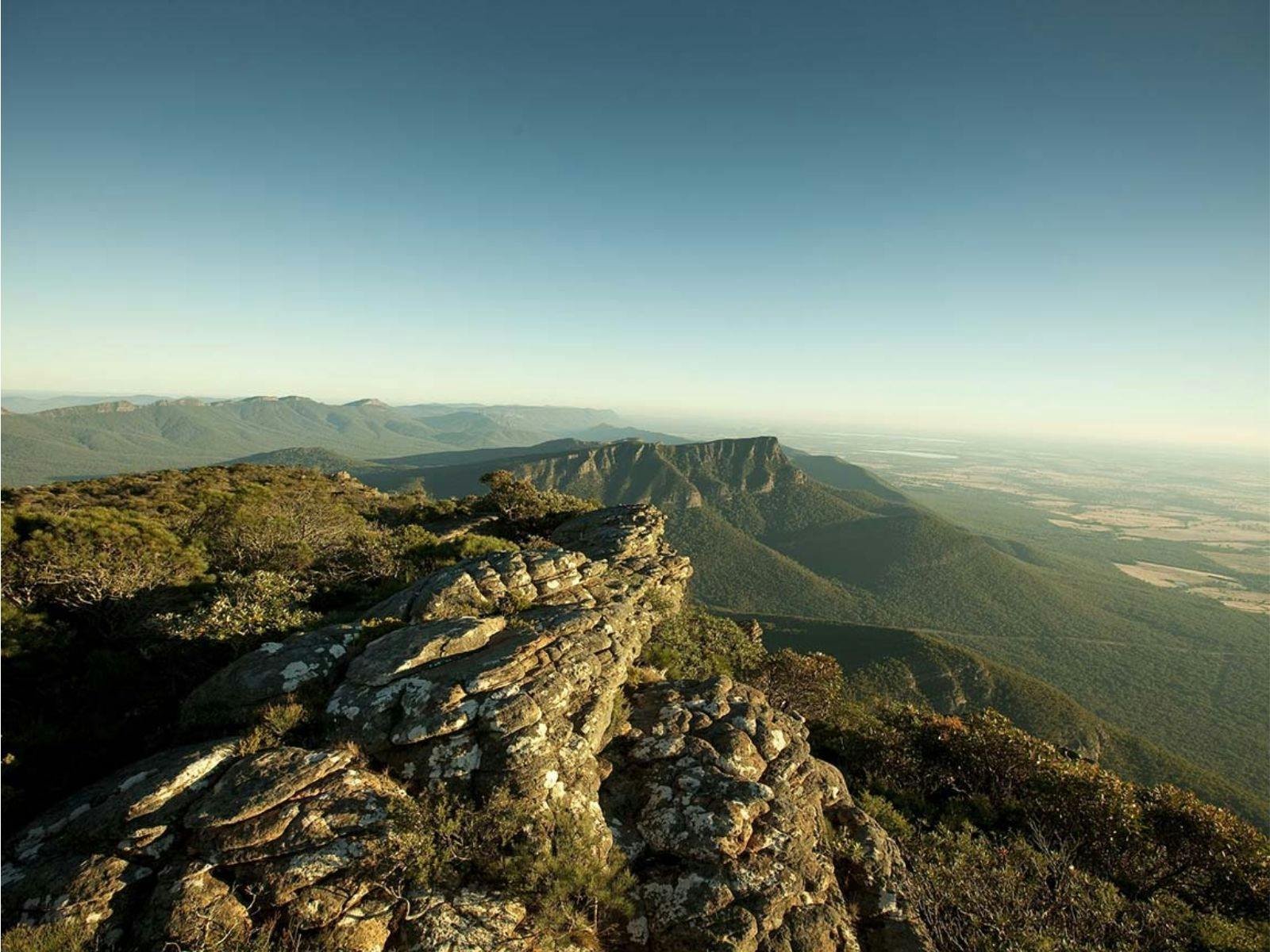 Melbourne to Grampians Helicopter Tour