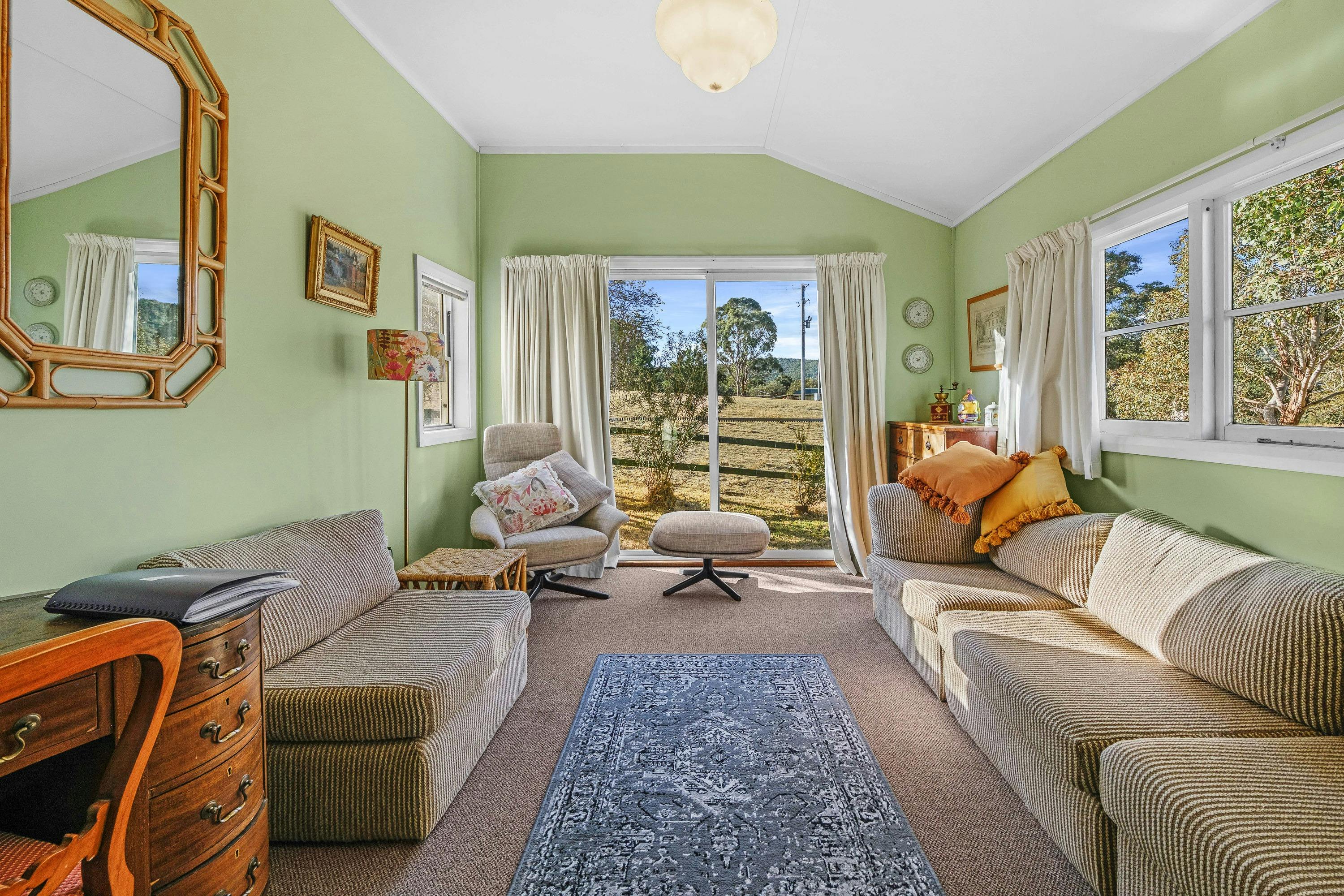 Lounge room
