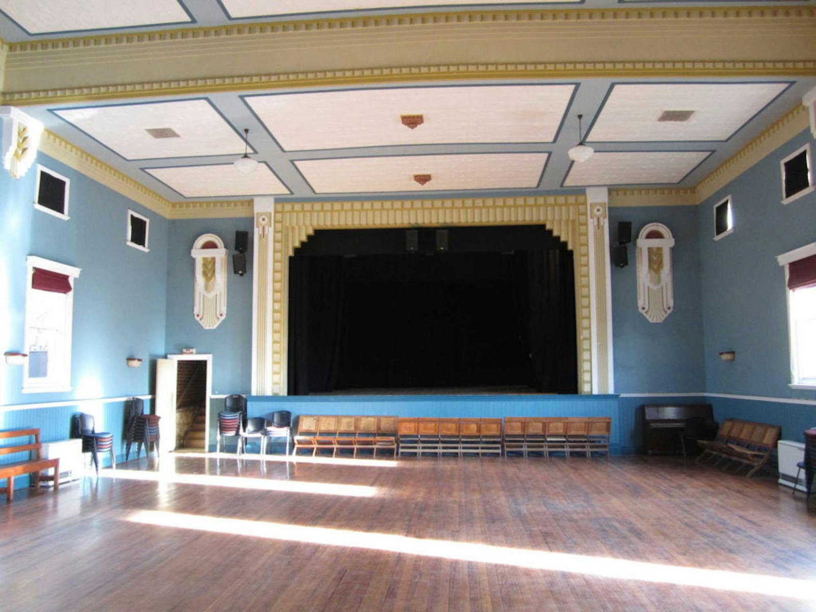 The Main Hall has seating for 160 or dancing for 250!