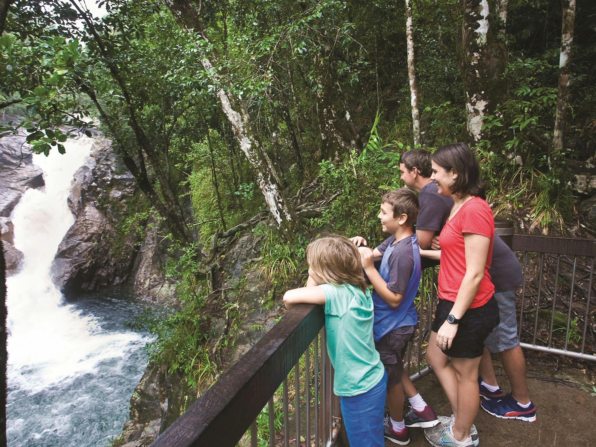 How to holiday on The Hibiscus Coast with your family