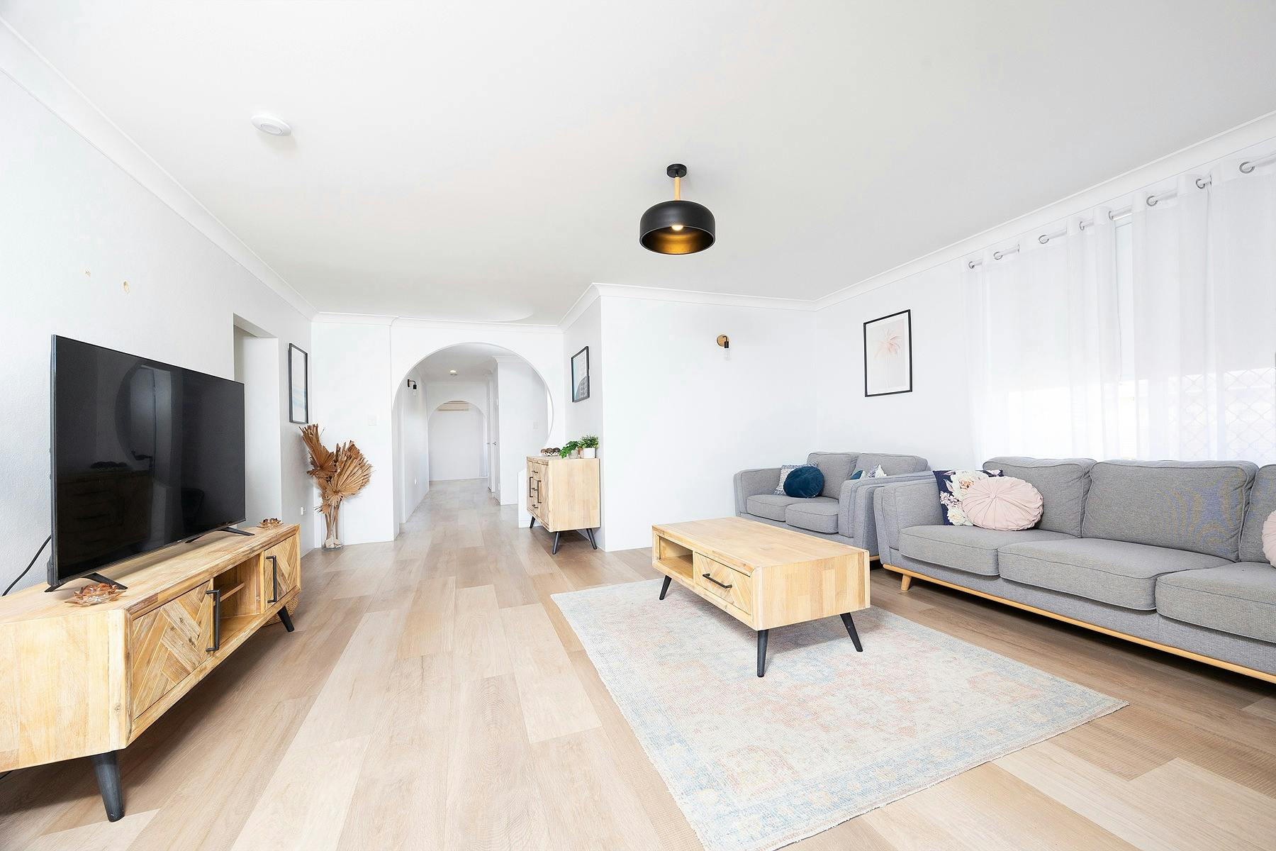 ラウンジルーム