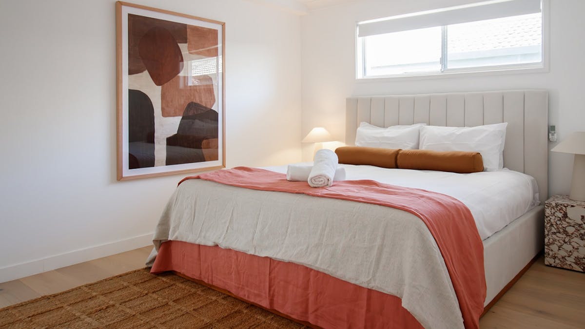 3 Bedroom home in Burleigh -Master Bedroom