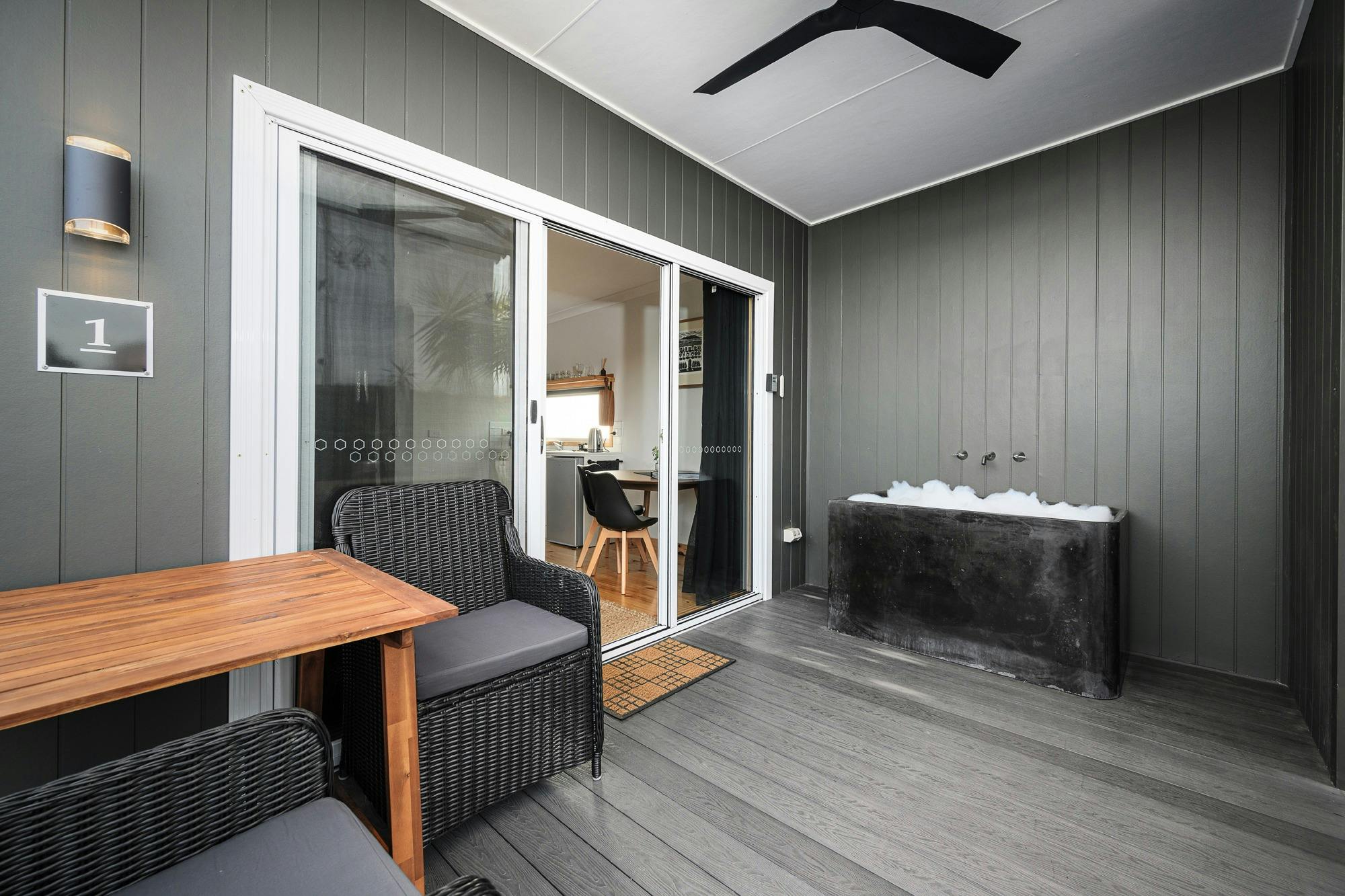 Private Alfresco Japanese Style Bath