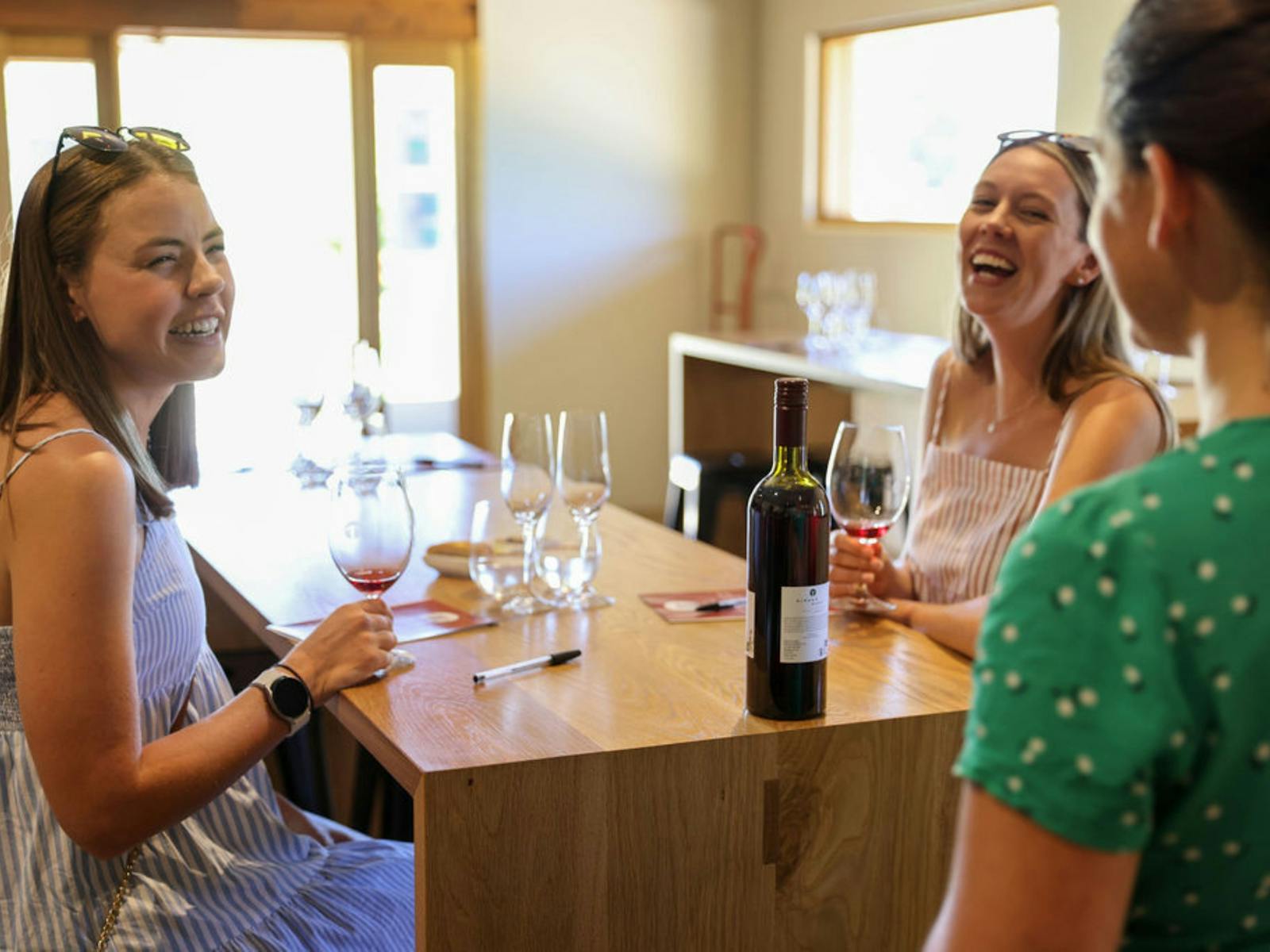 Learn all about Ringer Reef wines in a relaxed tasting