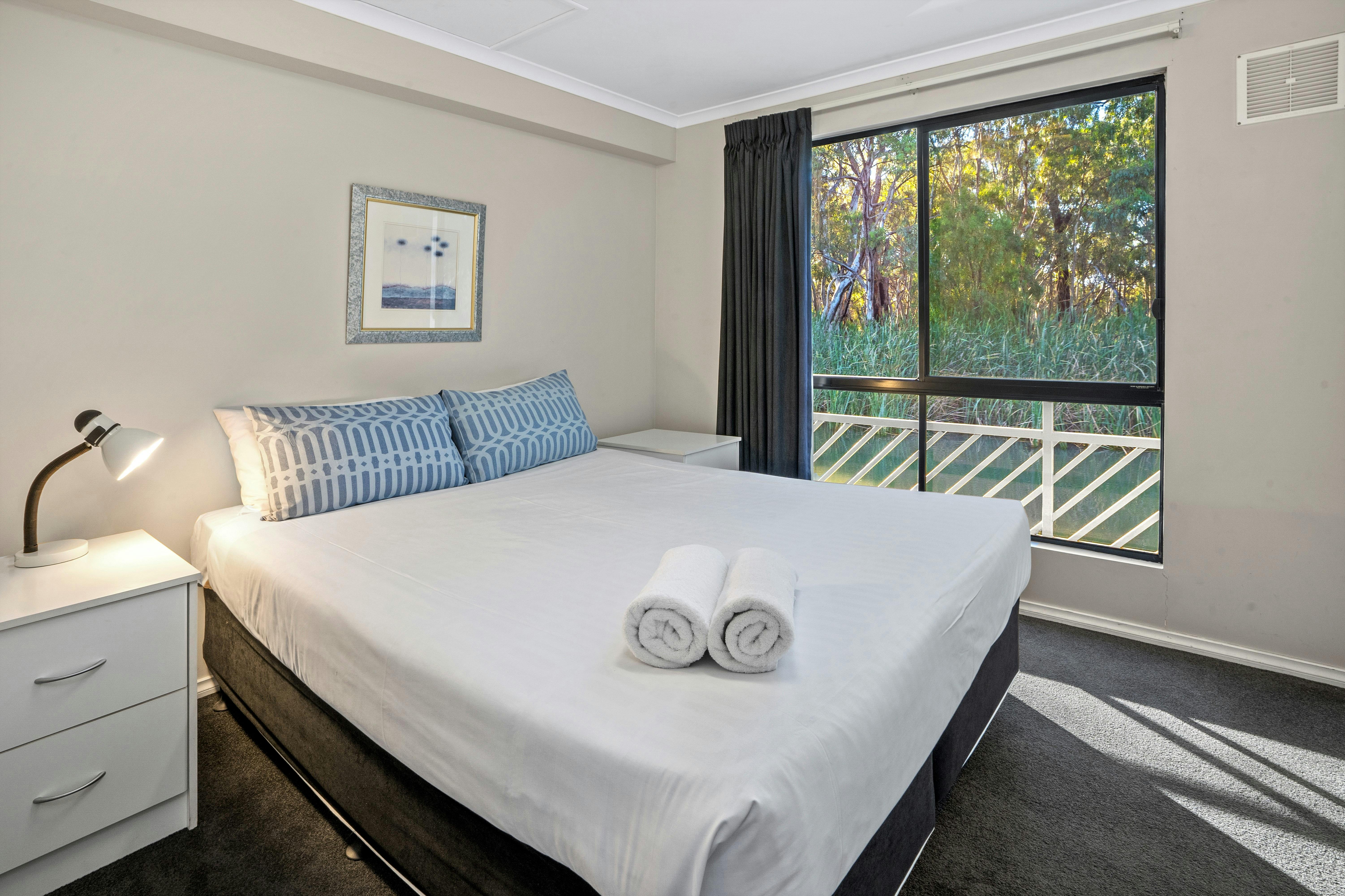 Queen Bedroom