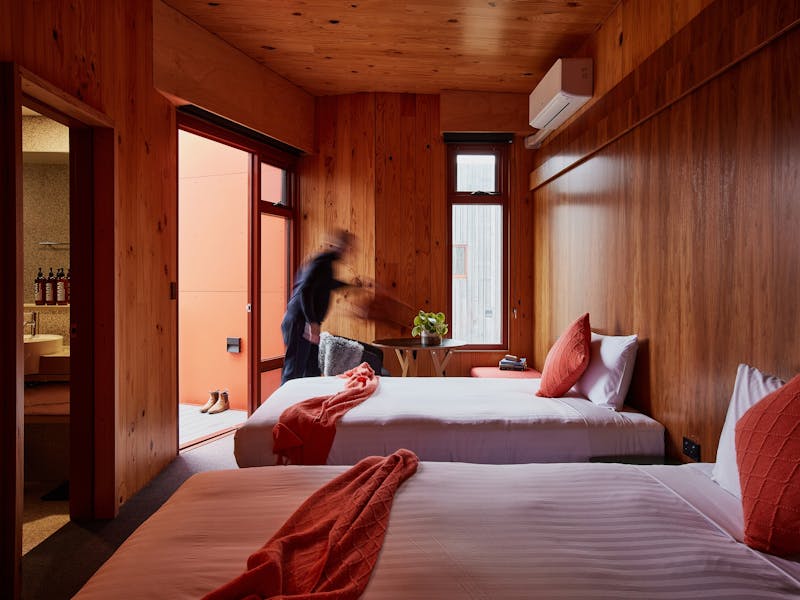 Pavilion Paddock Room image