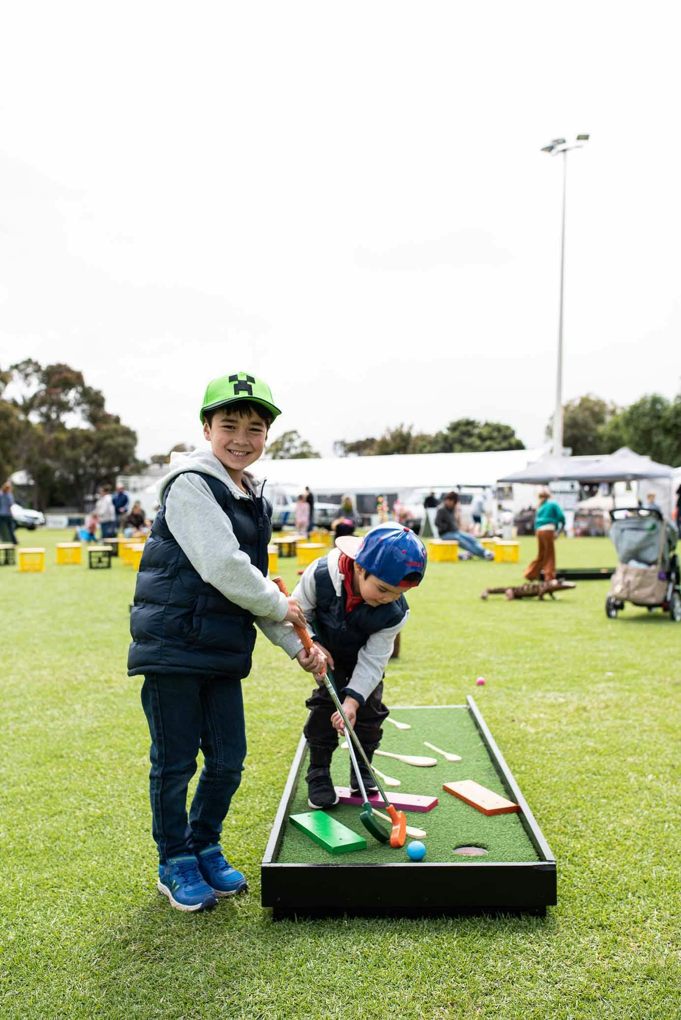 Mini golf family fun