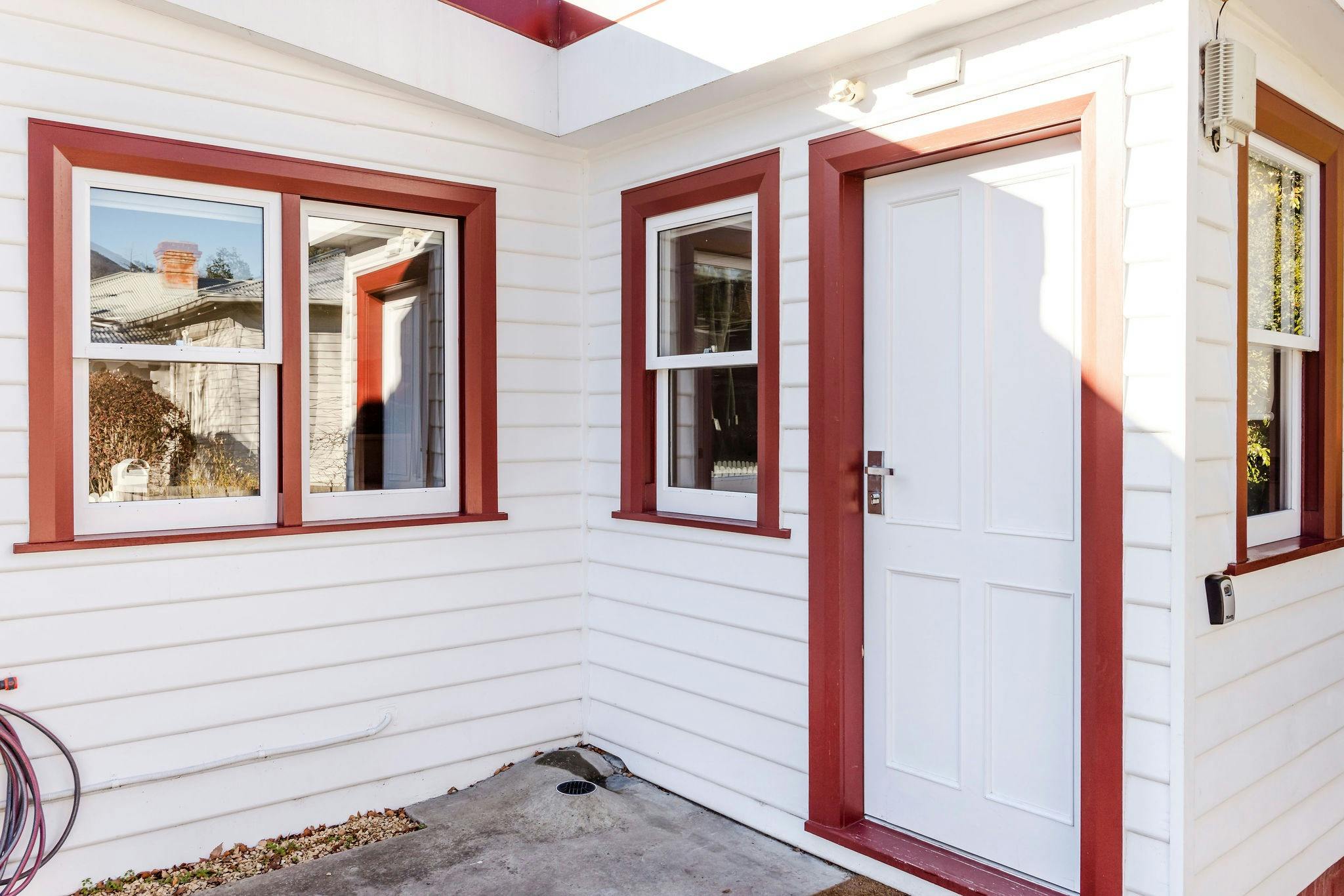 Facade/entry