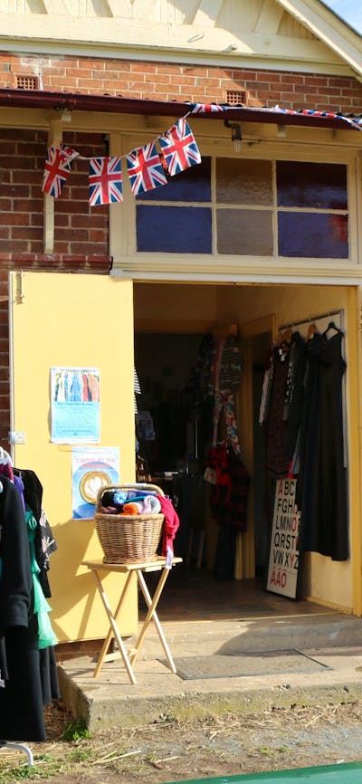 Bungendore, op shop, second hand