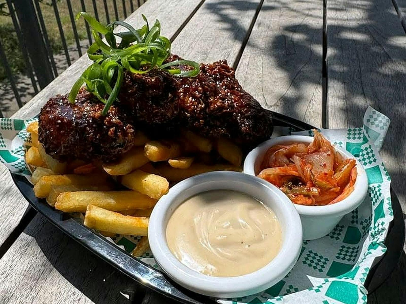 Mahlzeit im Paterson Court House Hotel