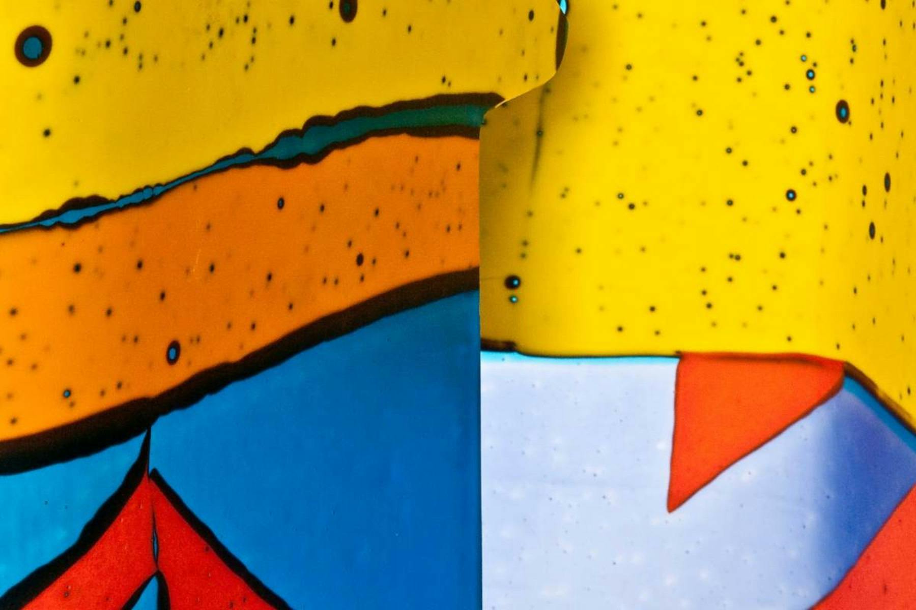 Look Straight Ahead: Celebrating the Glass Art of Judi Elliott