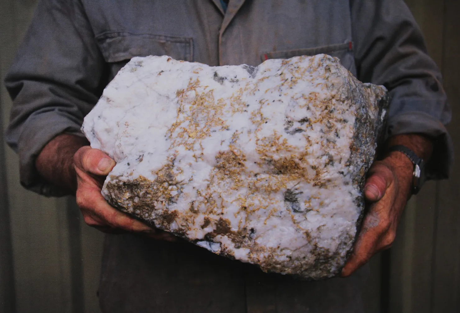 Gold in quartz