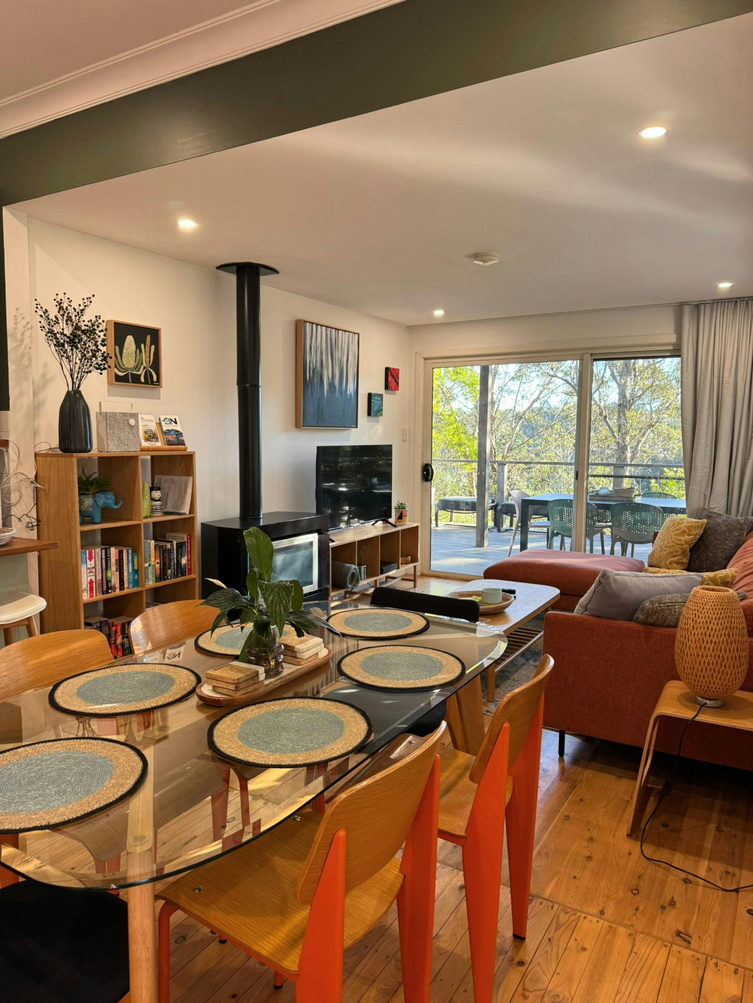 Open-plan living and dining area in Katoomba accommodation