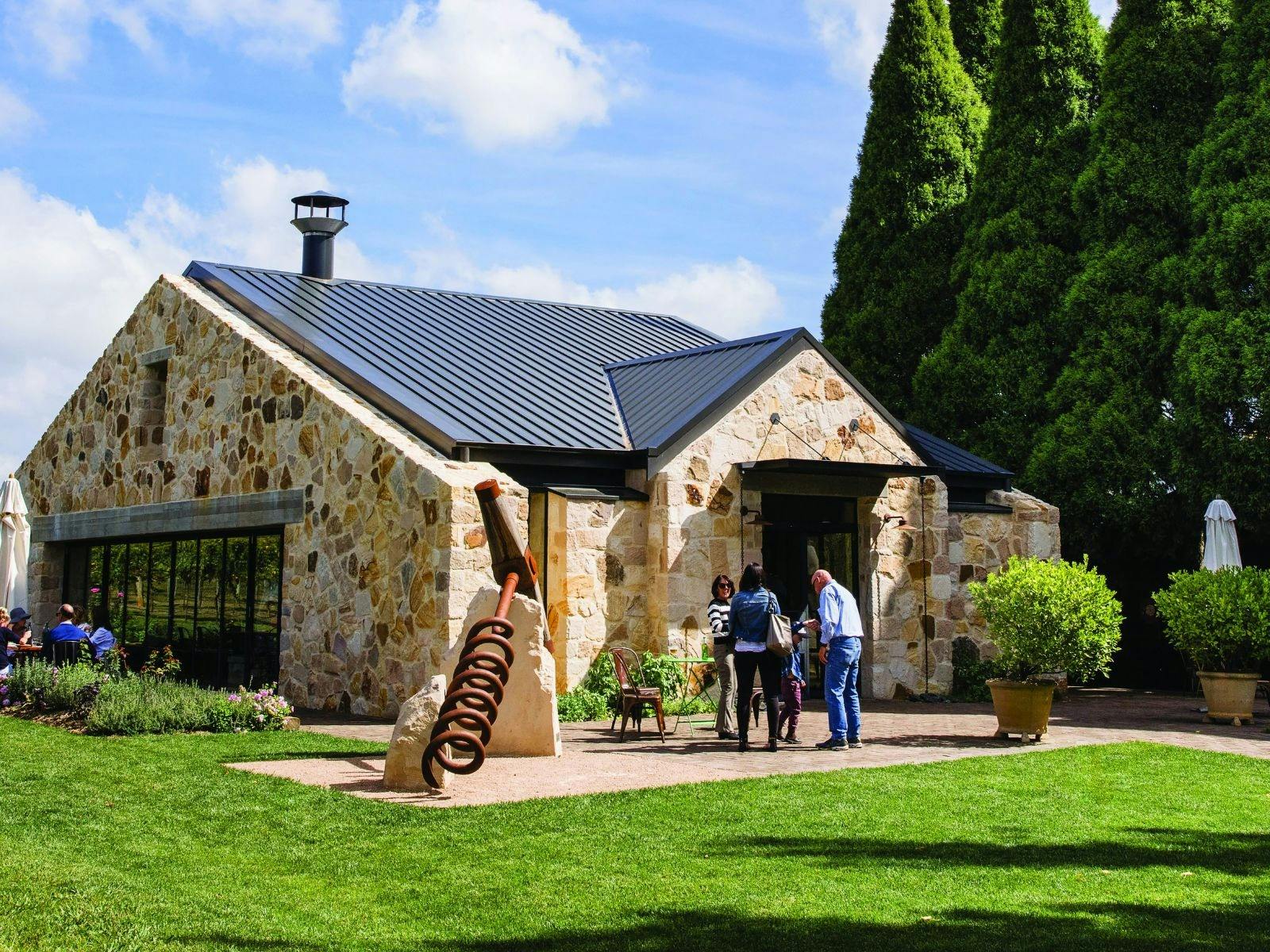 Heli Adventure to Bendooley Estate with R1