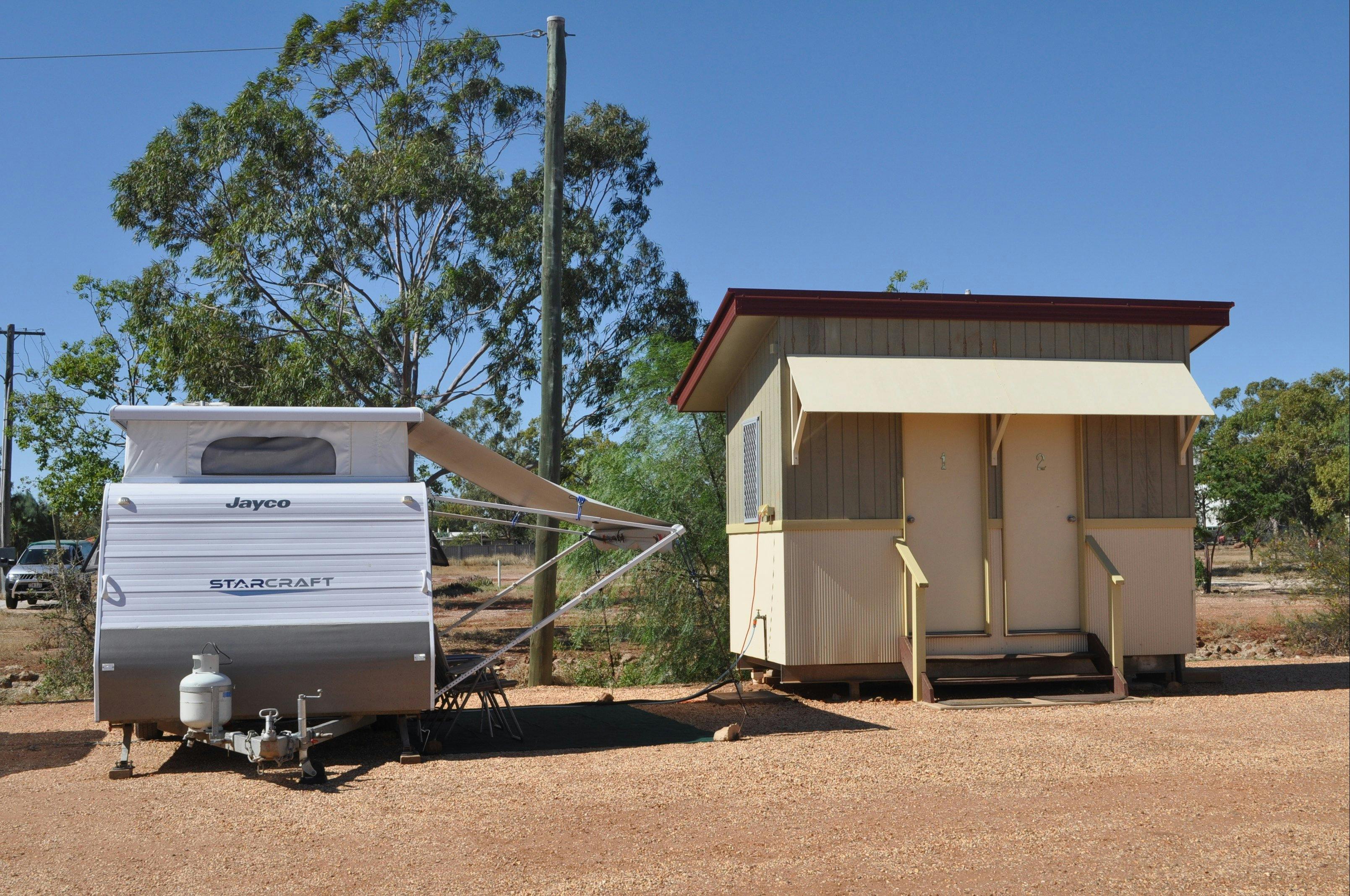 Lightning Ridge Holiday Park NSW Holidays & Things to