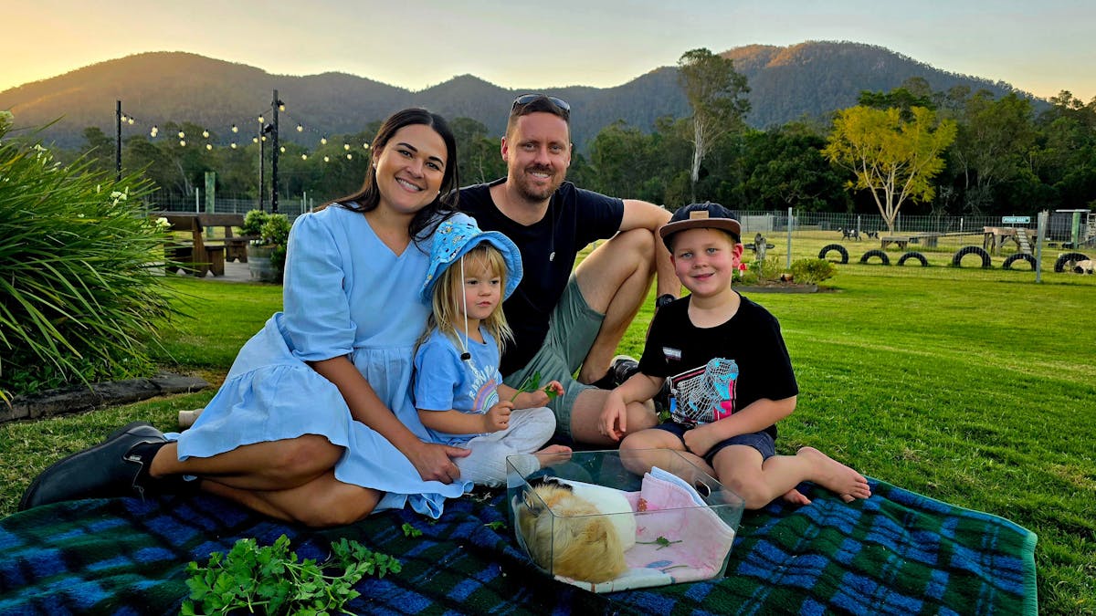 Families make lasting memories while hand feeding the animals at Fig Tree Farm B&B. Families make lasting memories while hand feeding the animals at Fig Tree Farm B&B.