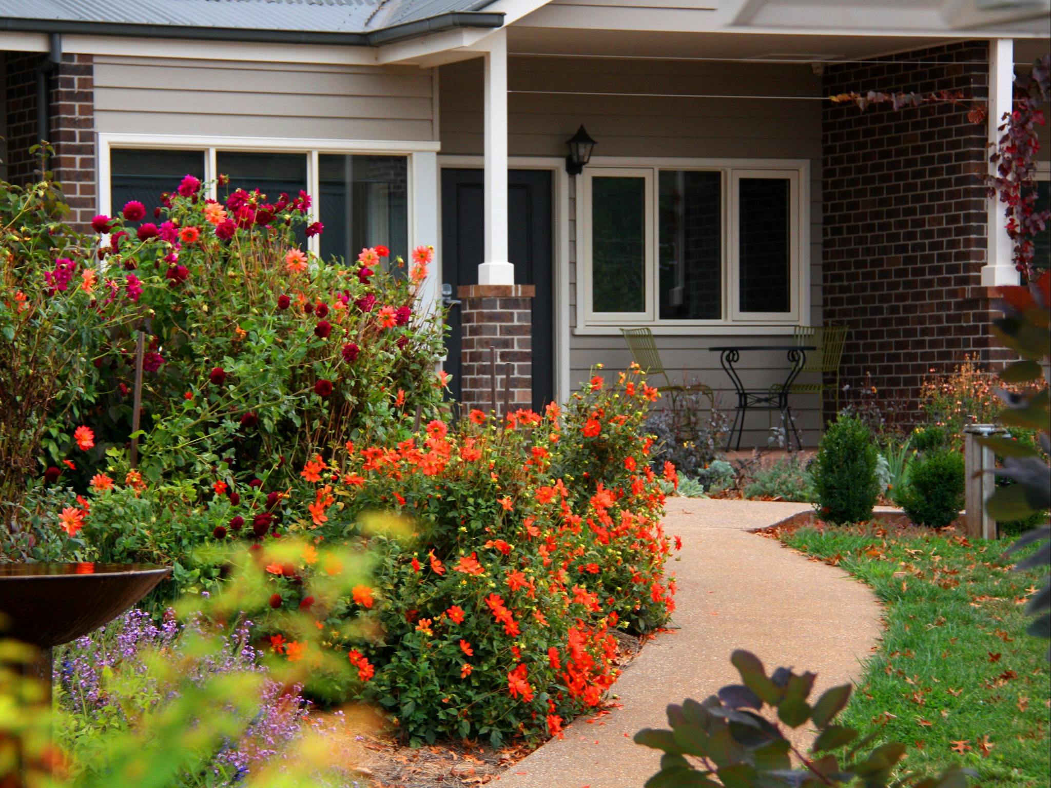 Summer Cottage - Porch