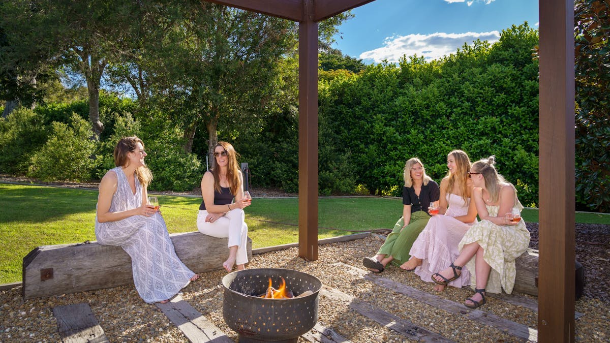 Outdoor firepit