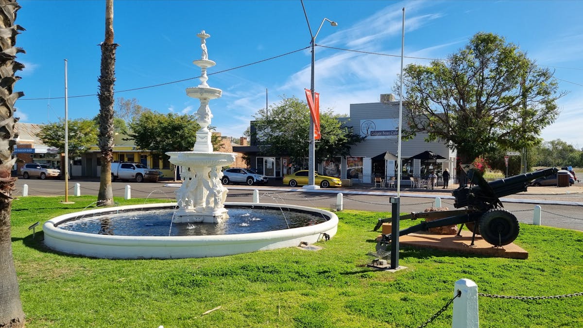 war memorial fountain