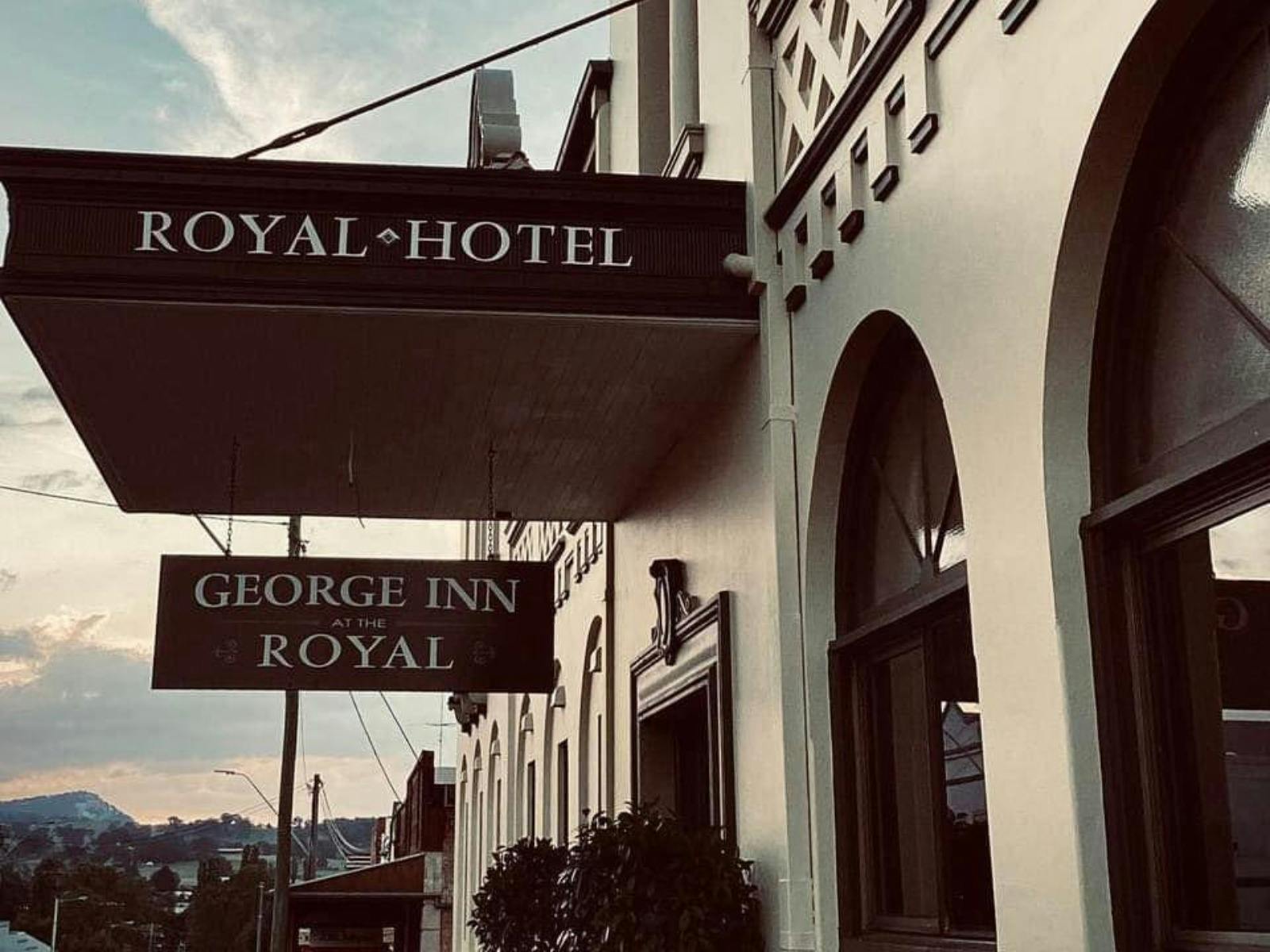 George Inn Restaurant at The Royal Hotel Tenterfield