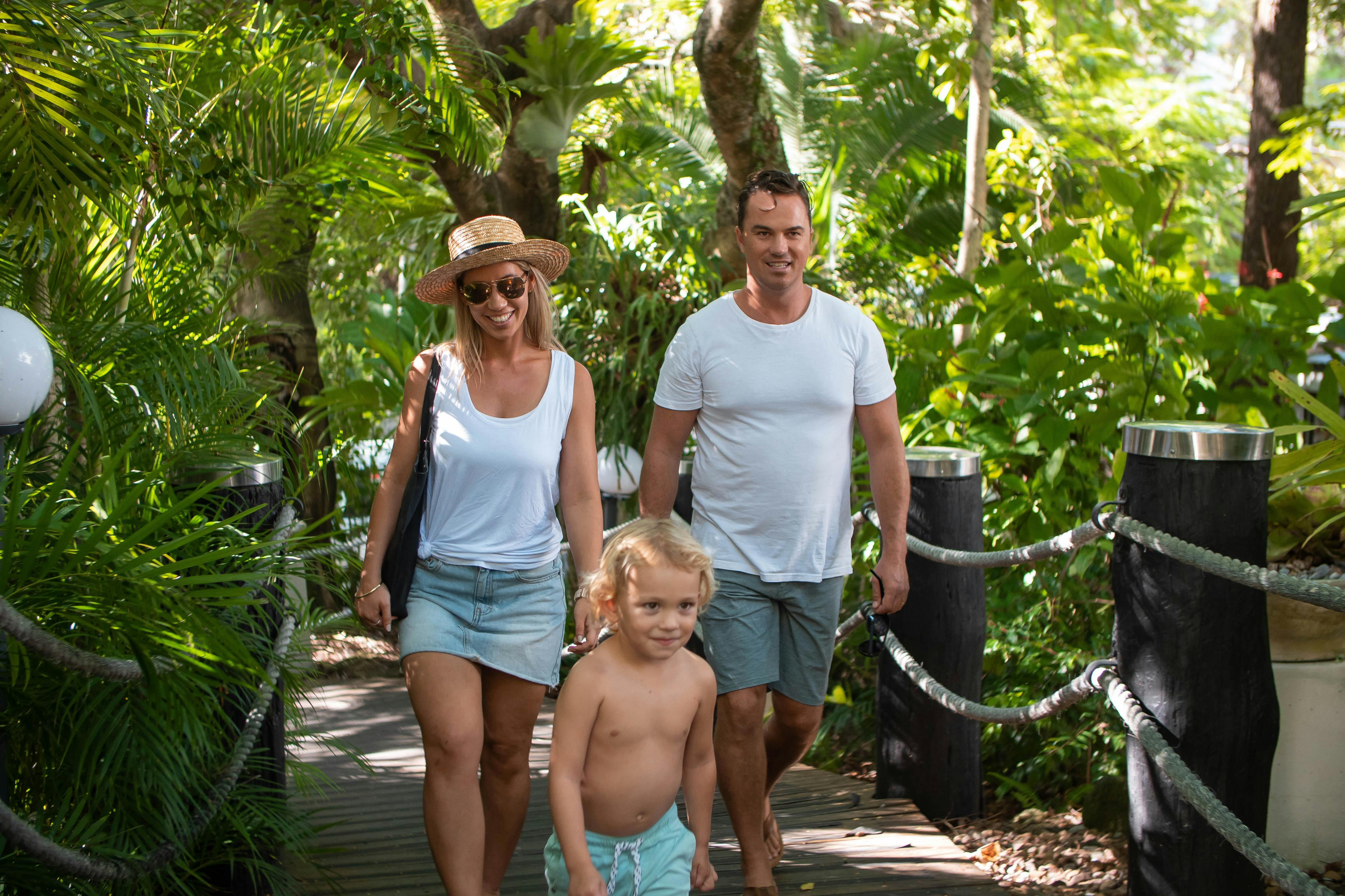 Easy walking distance to beach, national park, cafes, restaurants and boutique shopping